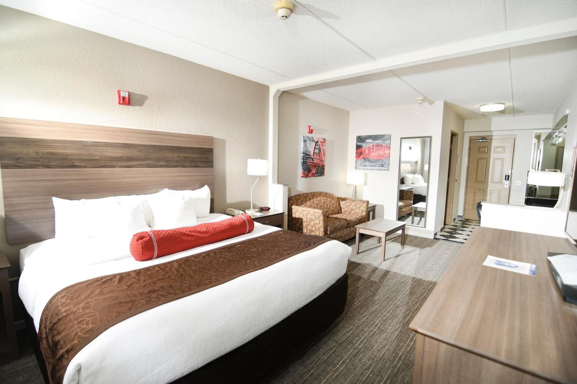 Best Western Plus Sandusky Hotel & Suites gallery photo in Sandusky, OH — image 46