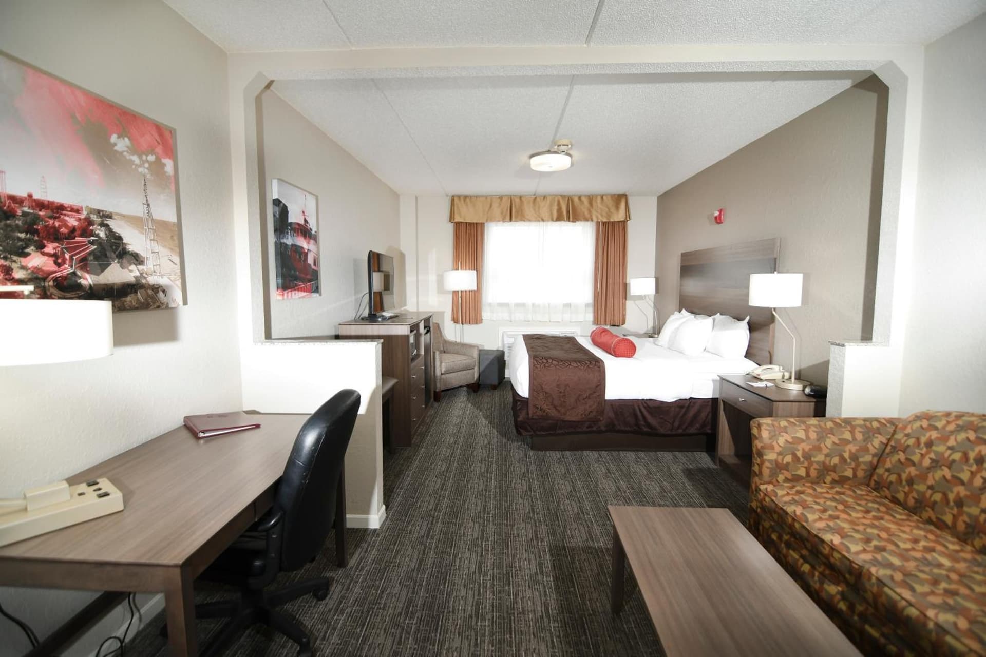 Best Western Plus Sandusky Hotel & Suites gallery photo in Sandusky, OH — image 54