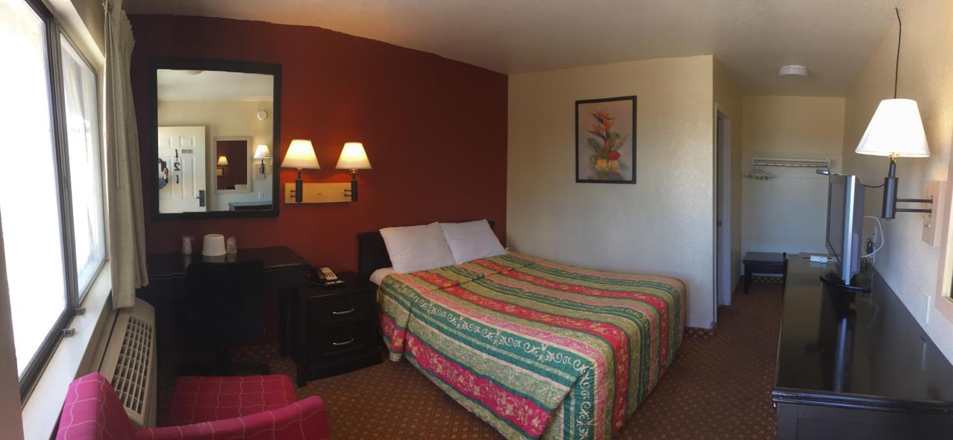 Hilltop Inn & Suites gallery photo in Victorville, CA — image 6