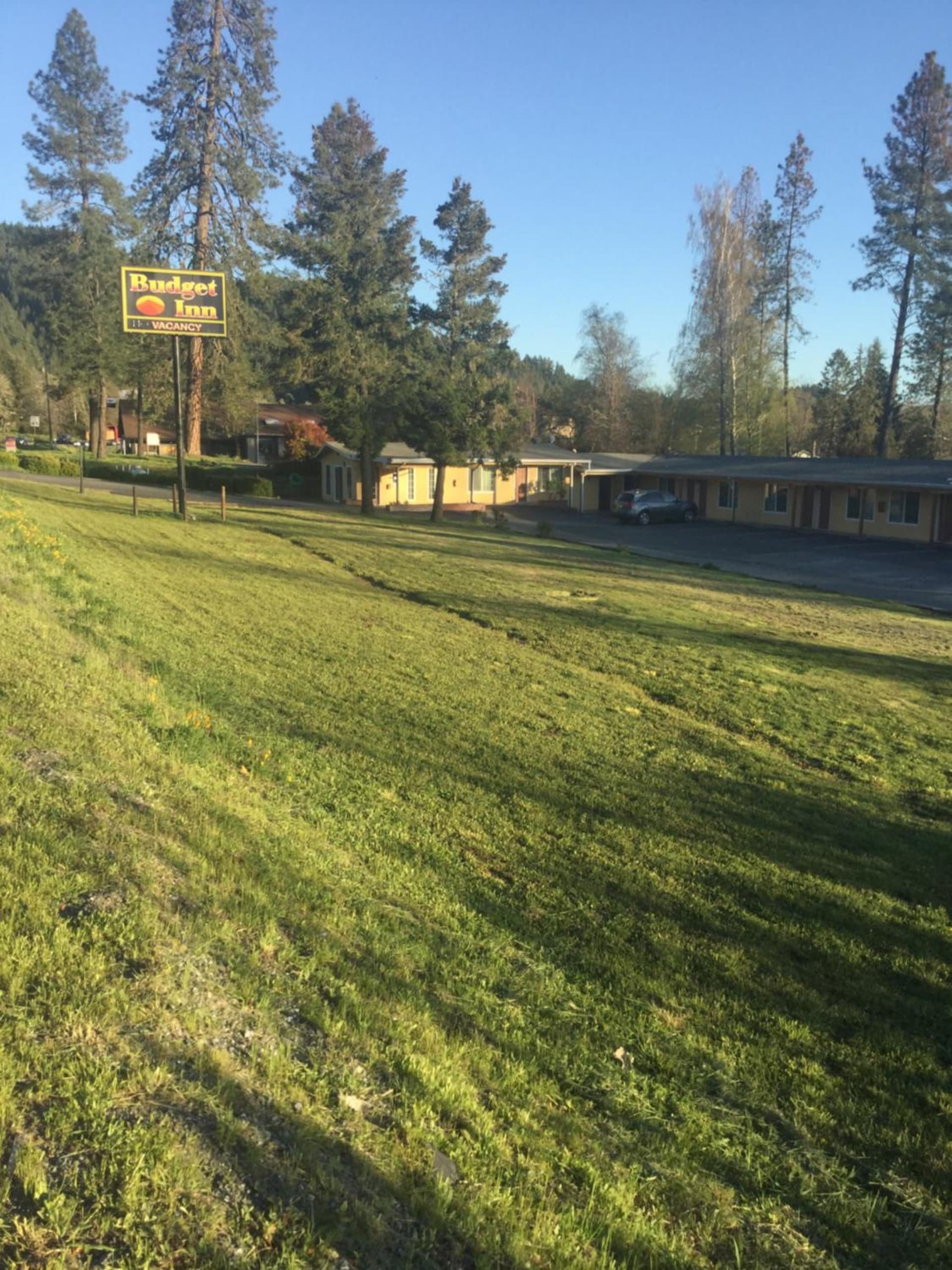 Budget Inn - Laytonville property views in Laytonville, CA — gallery photo 3