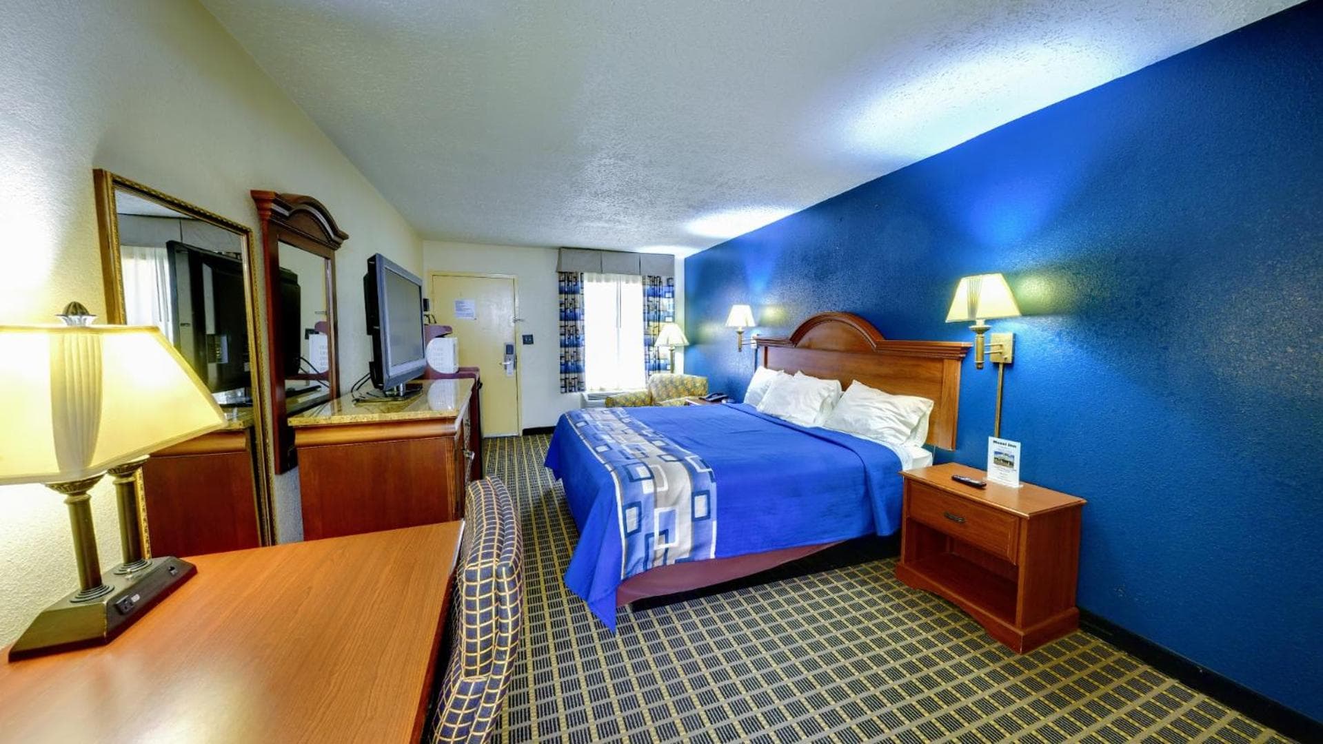 Dahlonega Mountain Inn property views in Dahlonega, GA — gallery photo 3