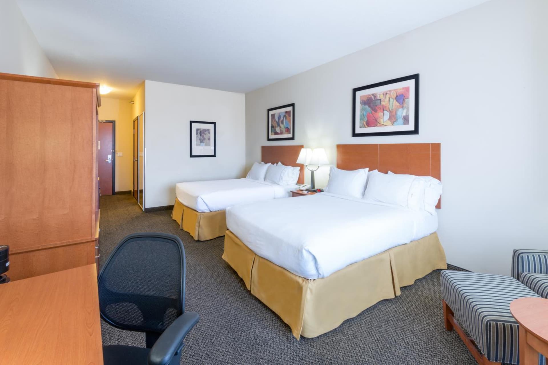Holiday Inn Express Hotel Vernal by IHG property views in Vernal, UT — gallery photo 3