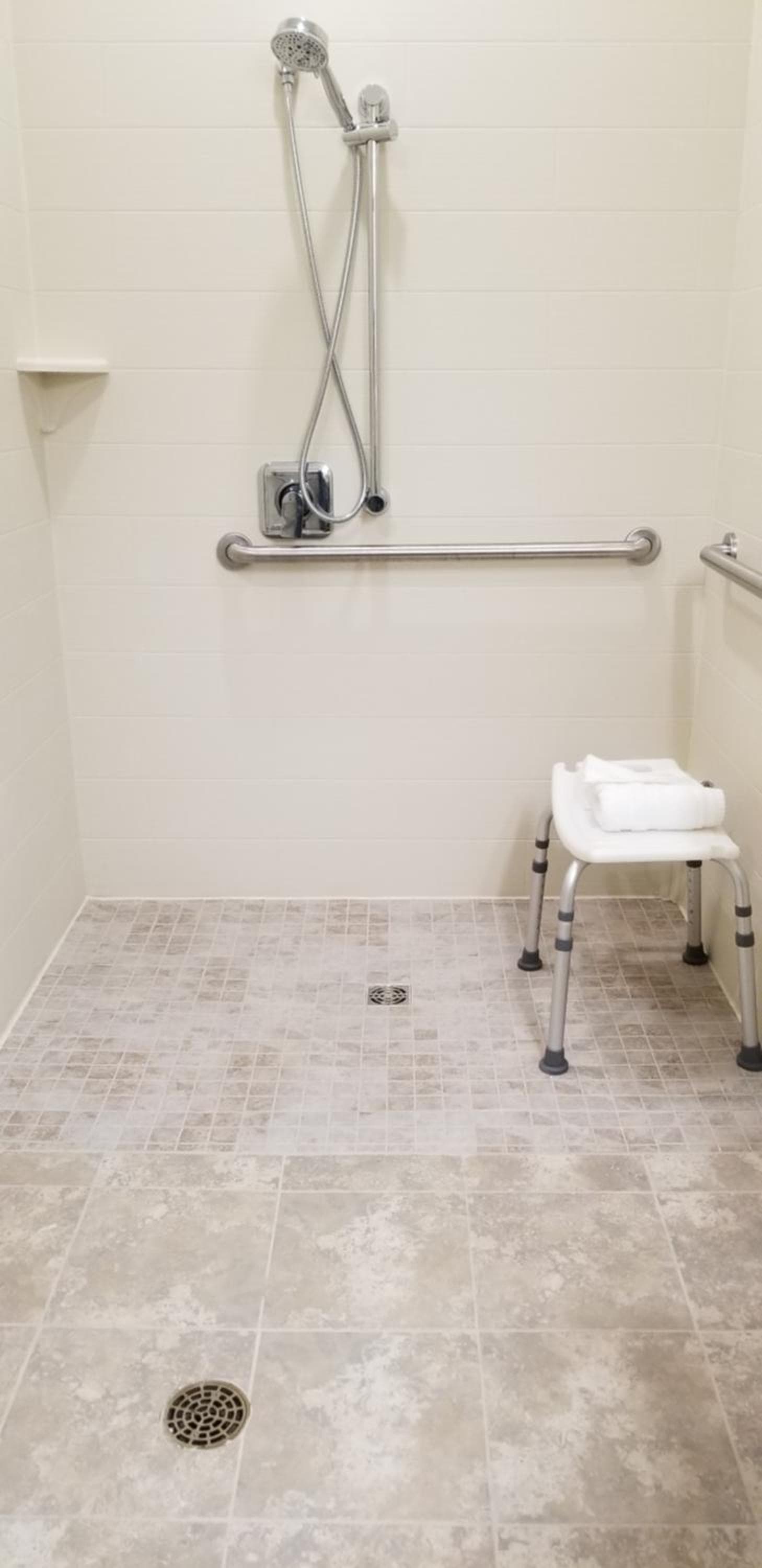 AmericInn by Wyndham Sioux Falls North gallery photo in Sioux Falls, SD — image 32