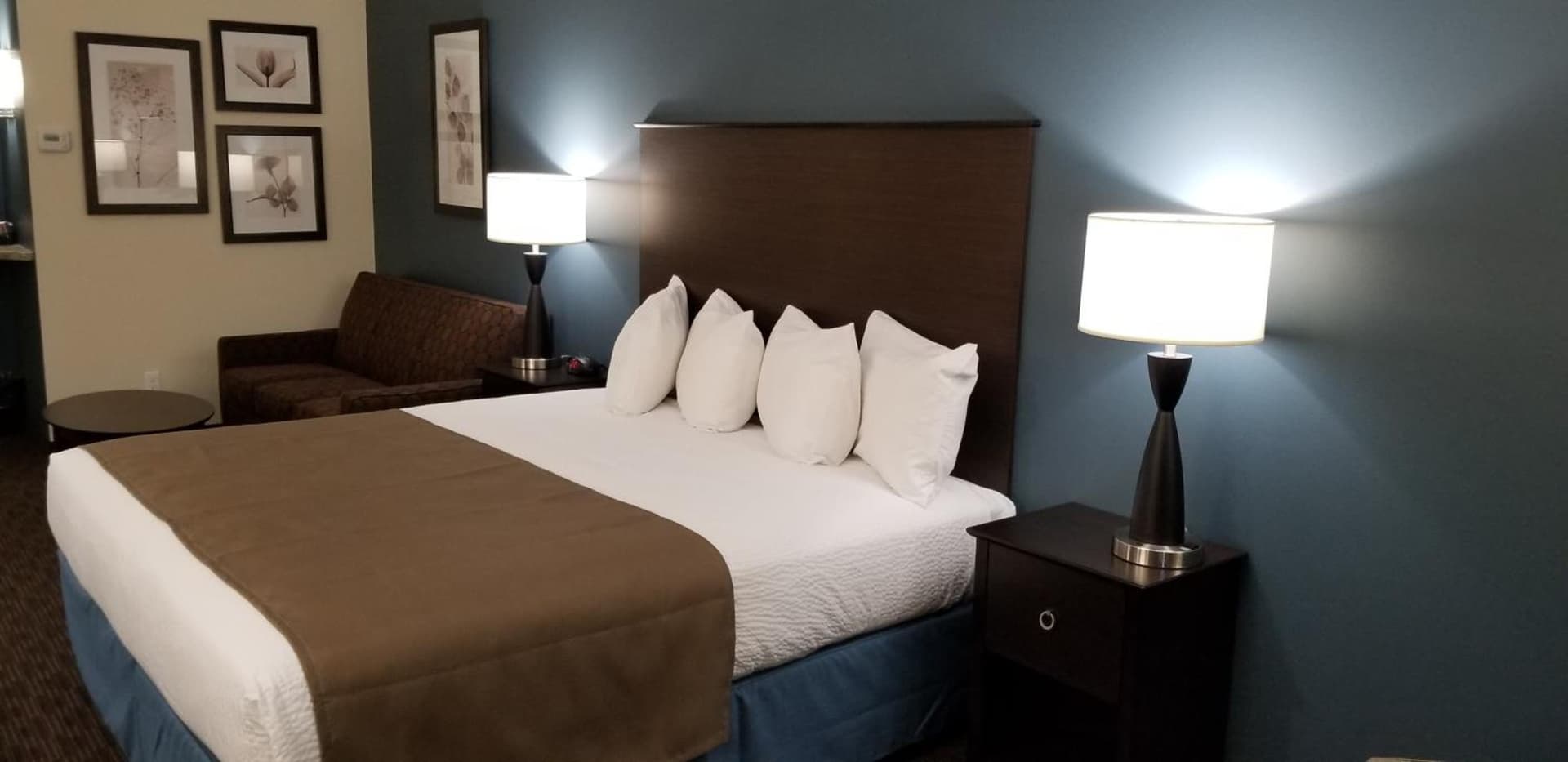 AmericInn by Wyndham Sioux Falls North gallery photo in Sioux Falls, SD — image 10