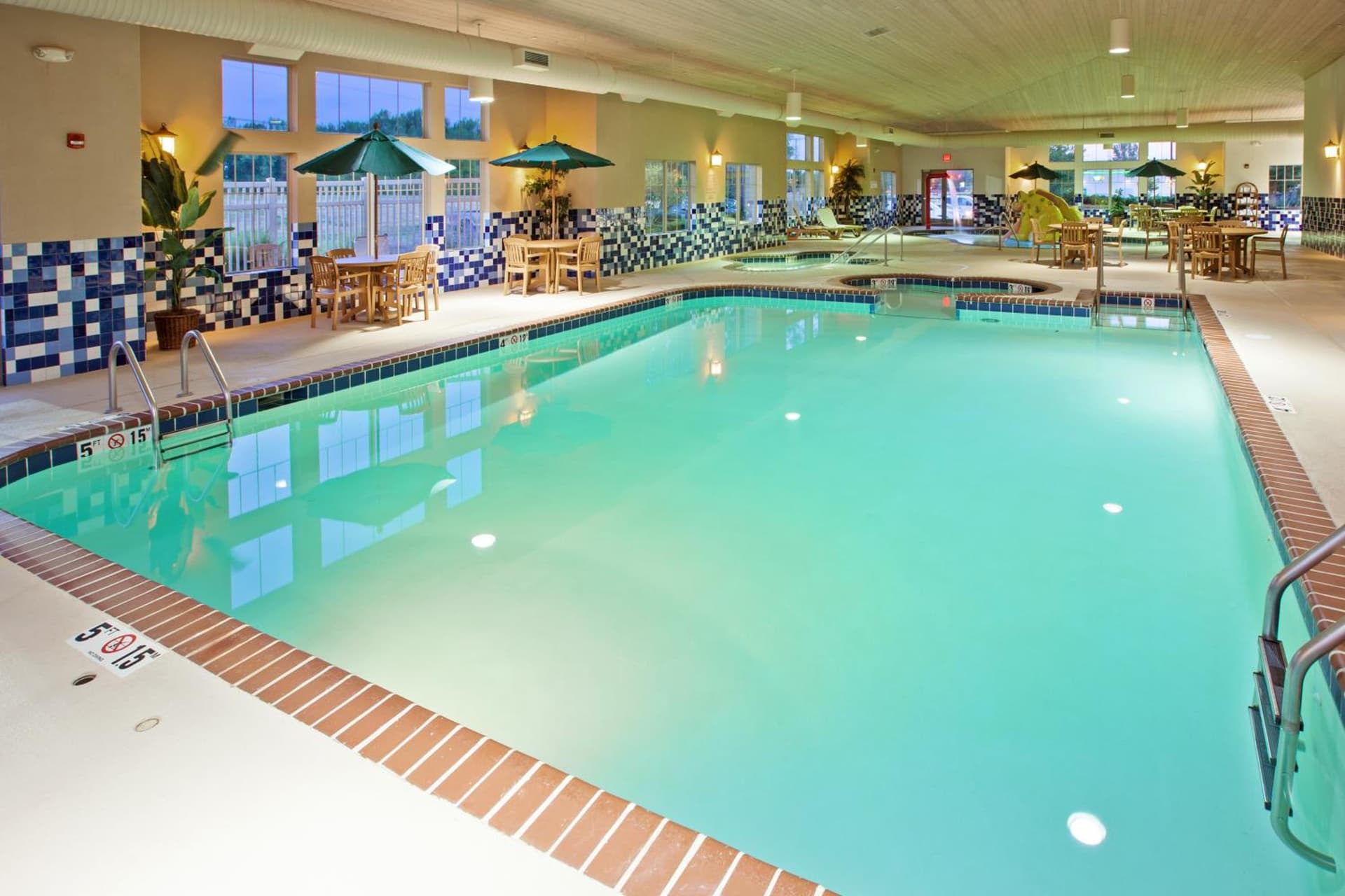 Country Inn & Suites by Radisson, Portage, IN gallery photo in Portage, IN — image 24