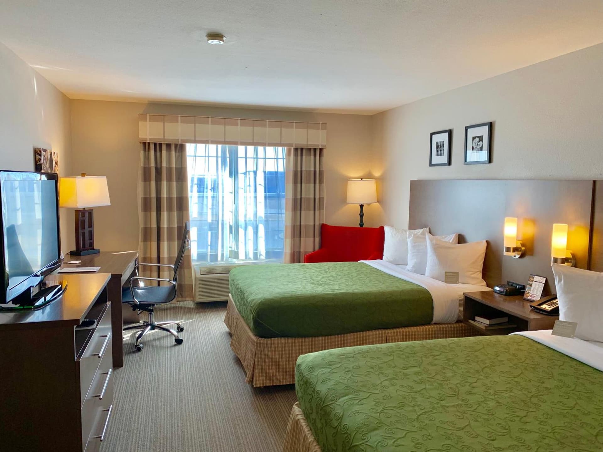 Country Inn & Suites by Radisson Kenosha - Pleasant Prairie gallery photo in Kenosha, WI — image 40