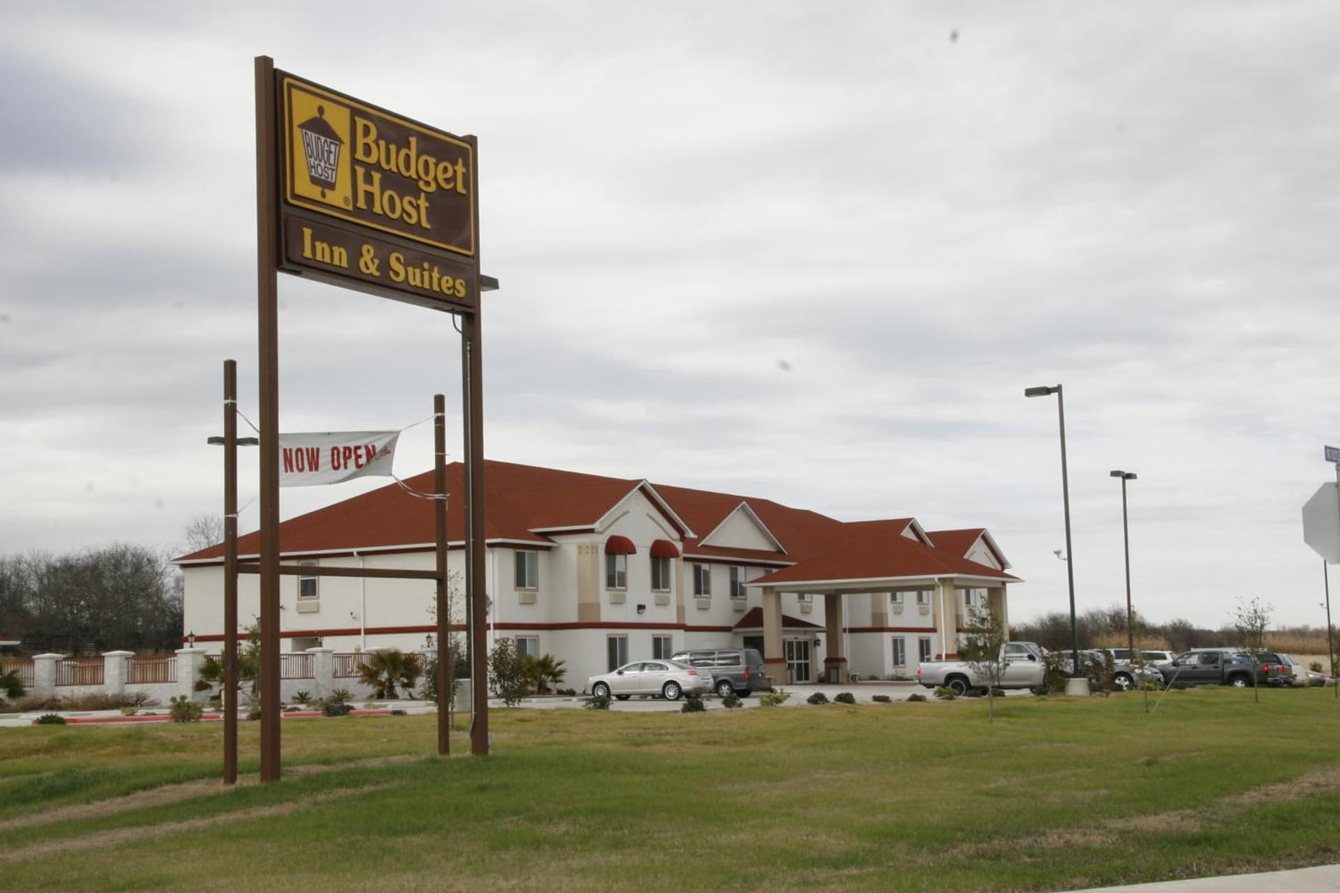 Budget Host Inn and Suites Cameron featured exterior or lobby in Cameron, TX — similar hotel
