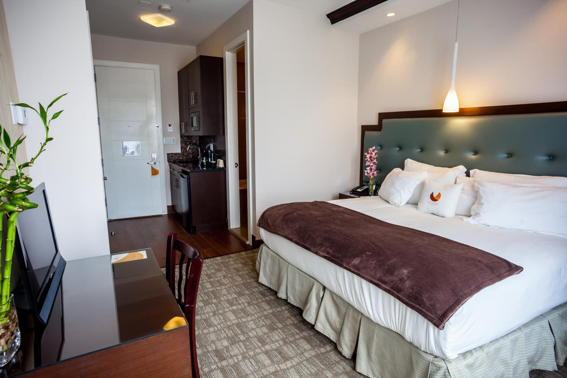 Aura Hotel Brooklyn gallery photo in Brooklyn, NY — image 18