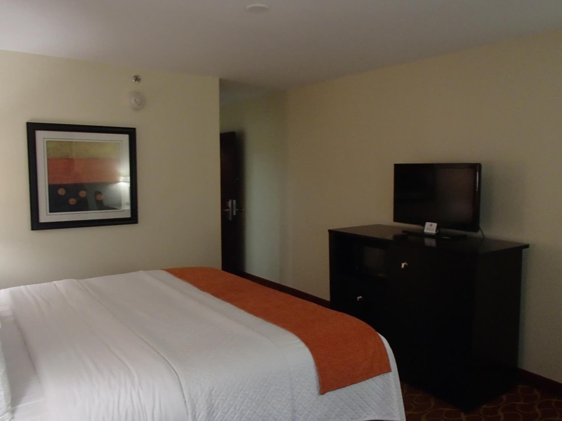 Lux Hotel & Spa gallery photo in Arlington, TX — image 35