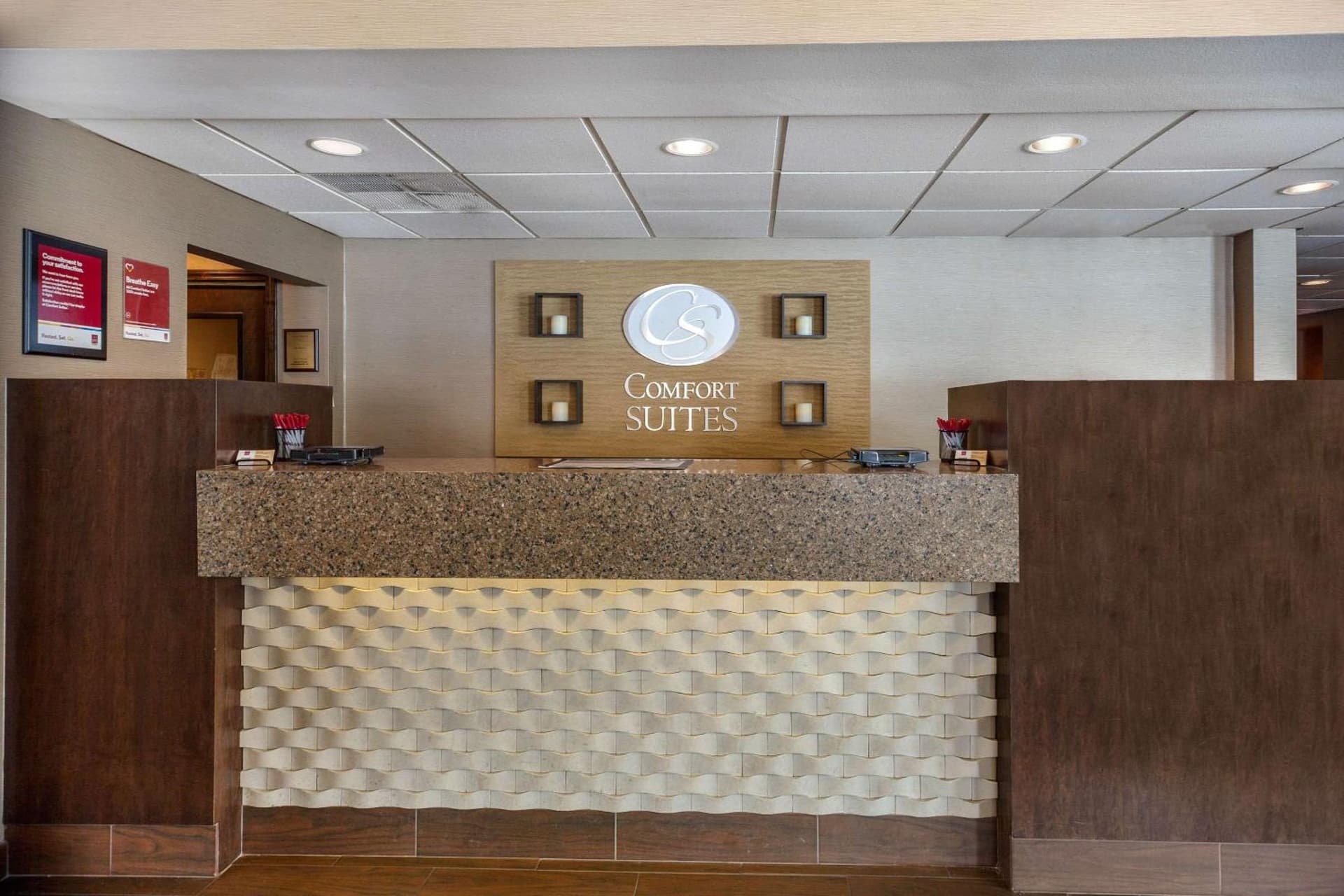 Comfort Suites Green Bay West interior in Green Bay, WI — gallery photo 2