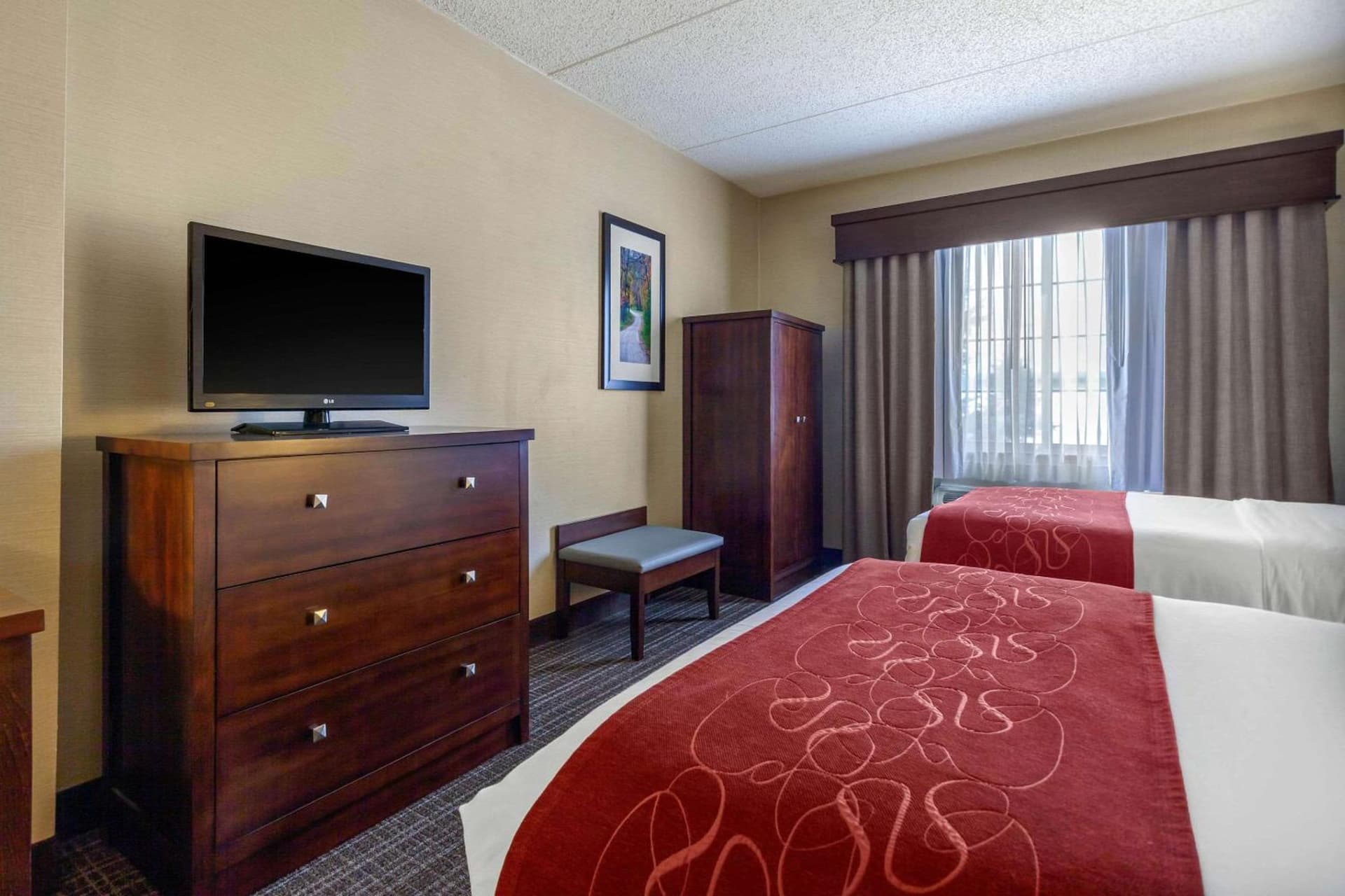 Comfort Suites Green Bay West gallery photo in Green Bay, WI — image 30