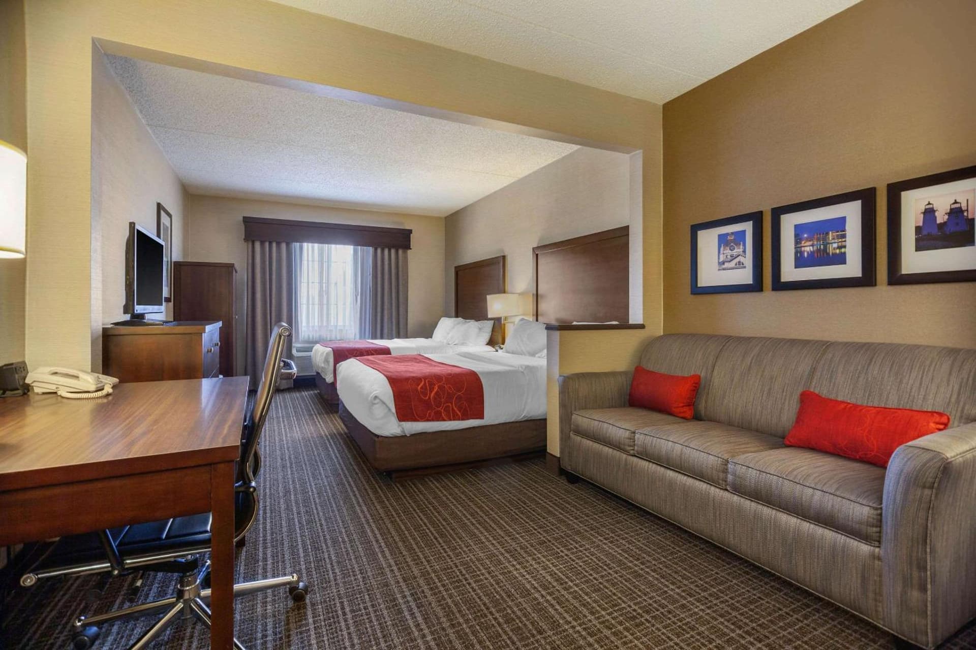 Comfort Suites Green Bay West gallery photo in Green Bay, WI — image 21