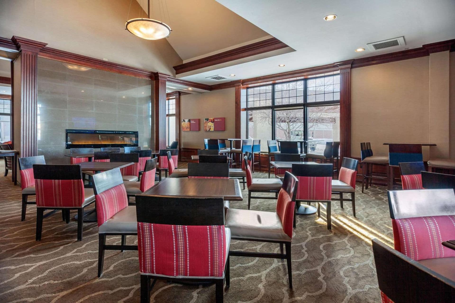 Comfort Suites Green Bay West interior in Green Bay, WI — gallery photo 2
