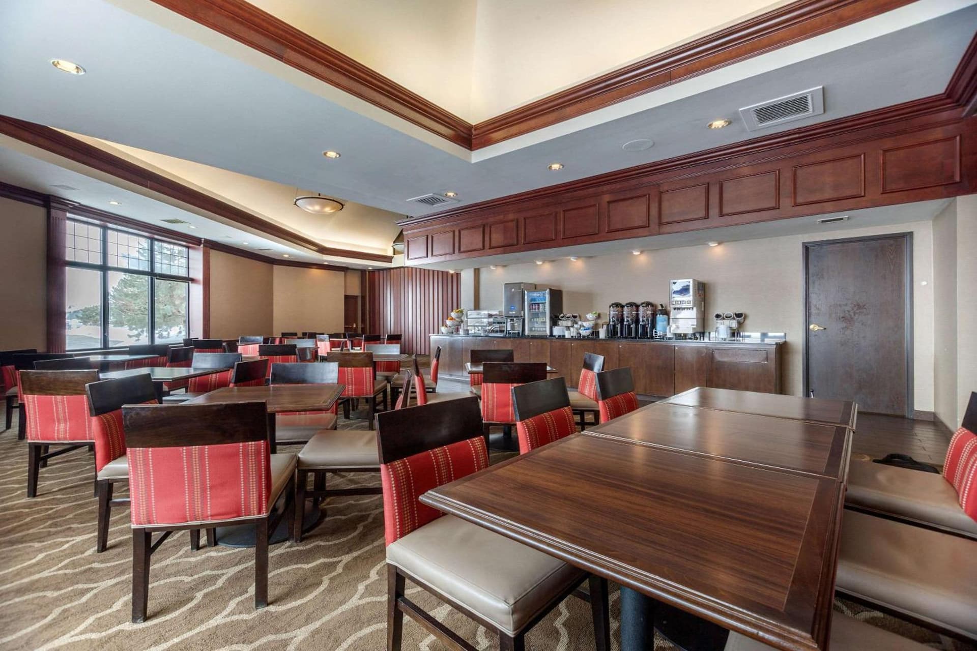 Comfort Suites Green Bay West gallery photo in Green Bay, WI — image 47