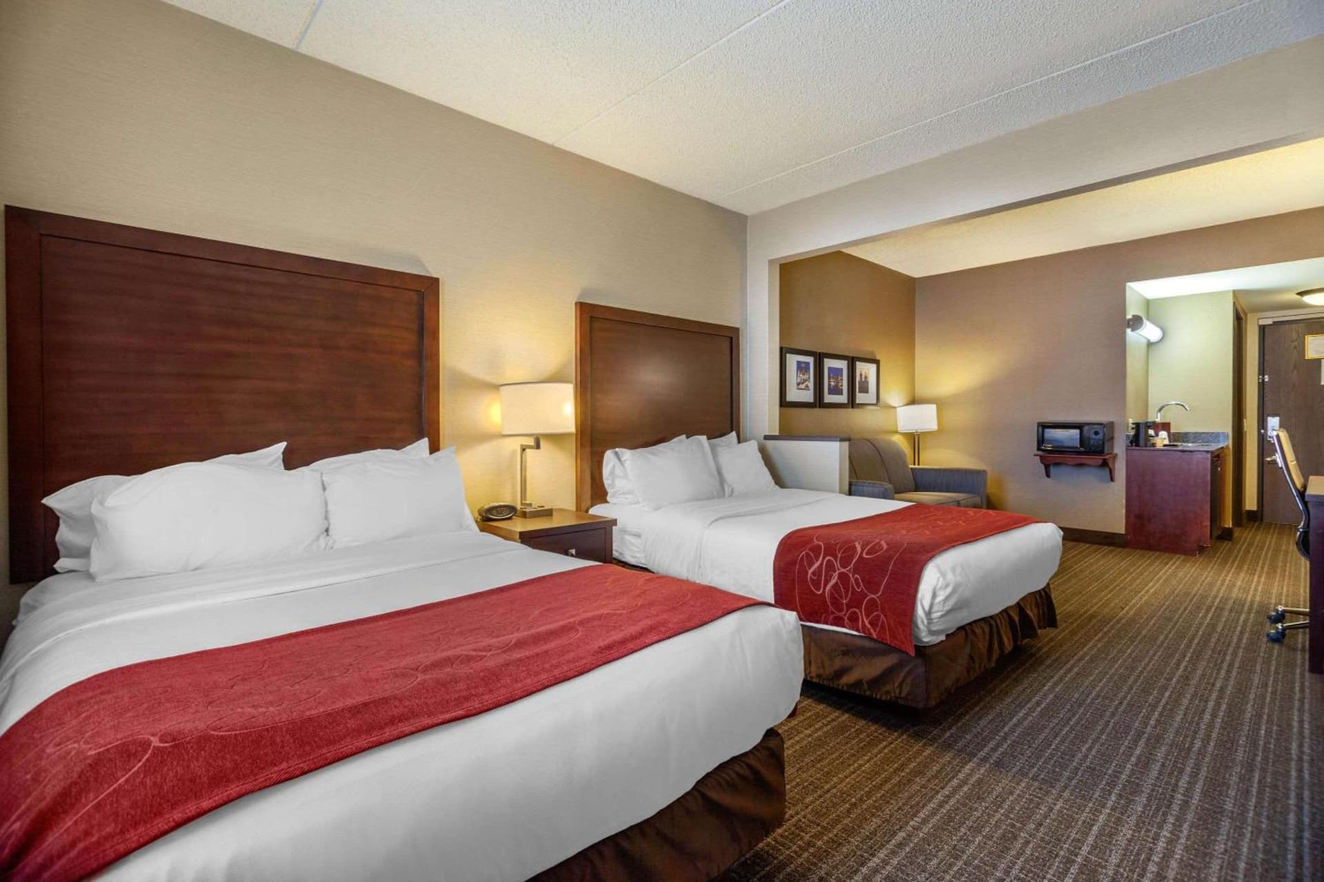 Comfort Suites Green Bay West gallery photo in Green Bay, WI — image 9