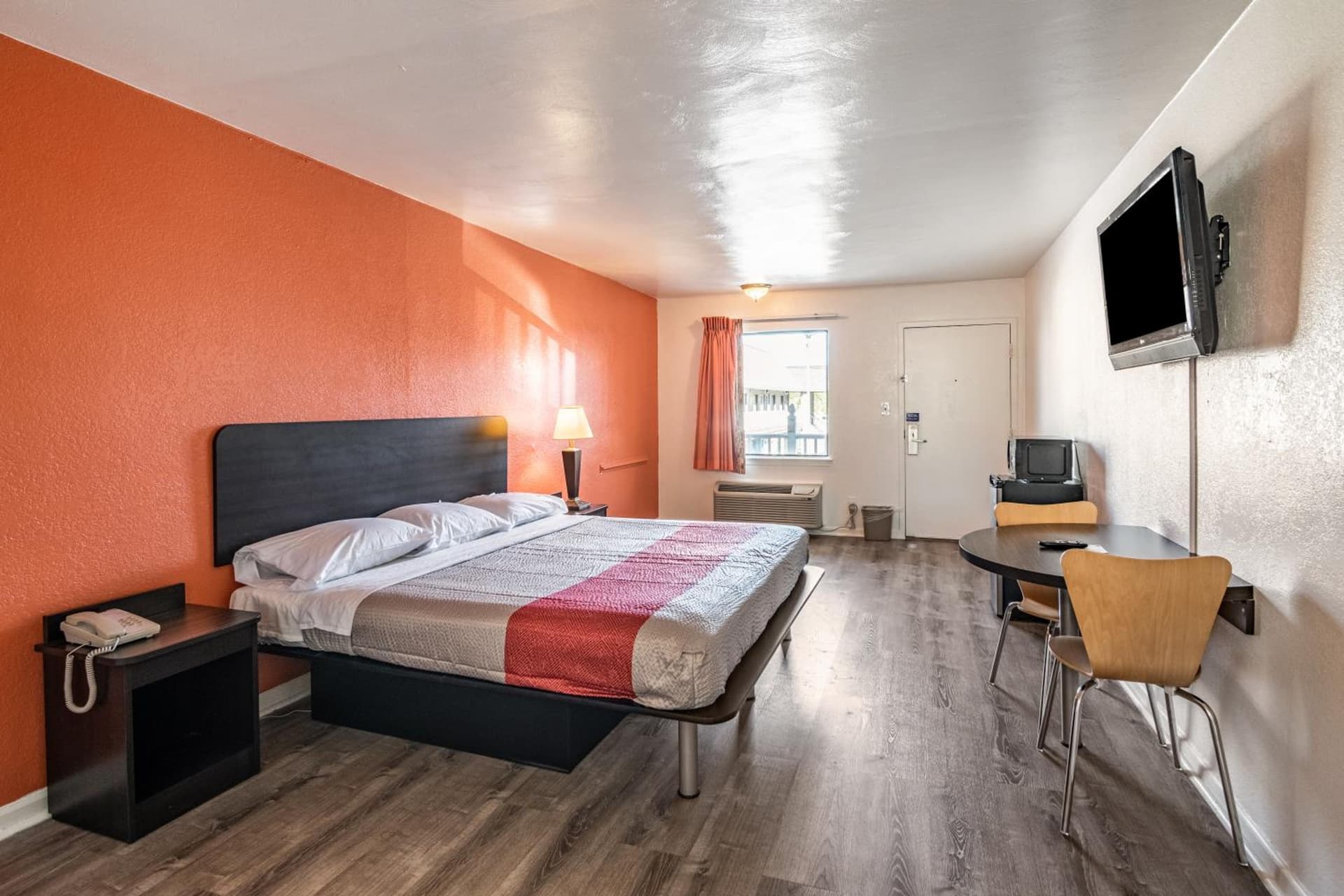 Motel 6-Portsmouth, VA property views in Portsmouth, VA — gallery photo 3