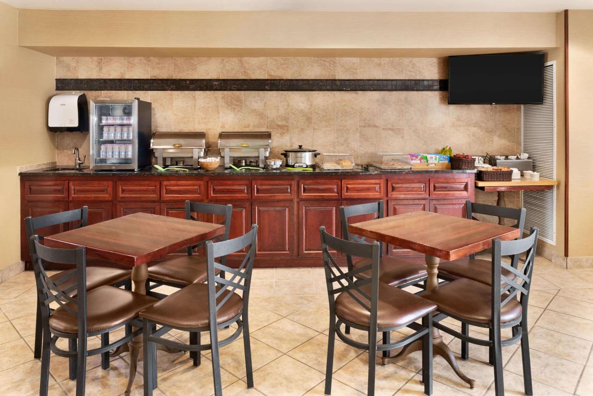 Hawthorn Extended Stay by Wyndham Milwaukee Airport gallery photo in Milwaukee, WI — image 26