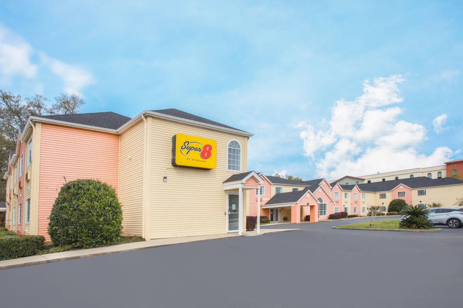 Super 8 by Wyndham Pensacola gallery photo in Pensacola, FL — image 19