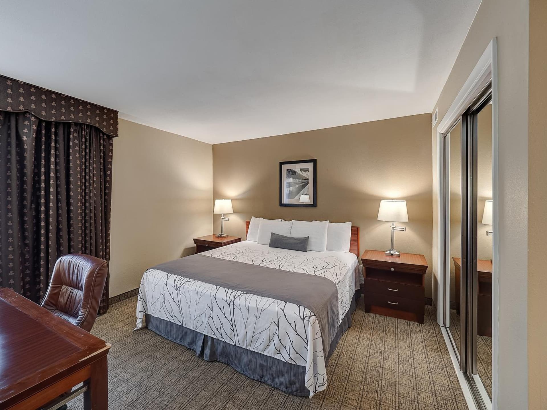 Red Lion Inn & Suites Urbana gallery photo in Champaign, IL — image 28