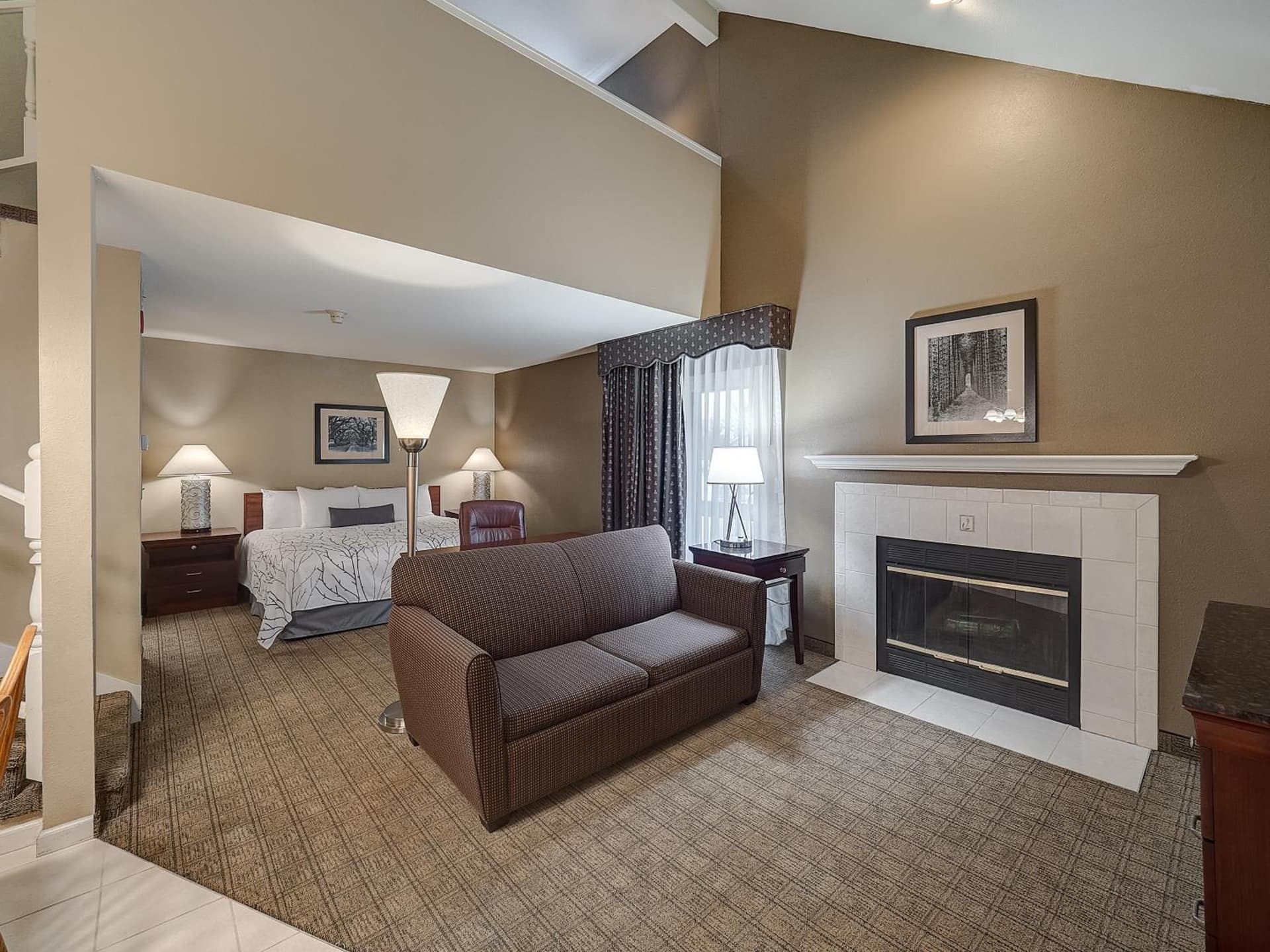 Red Lion Inn & Suites Urbana gallery photo in Champaign, IL — image 9