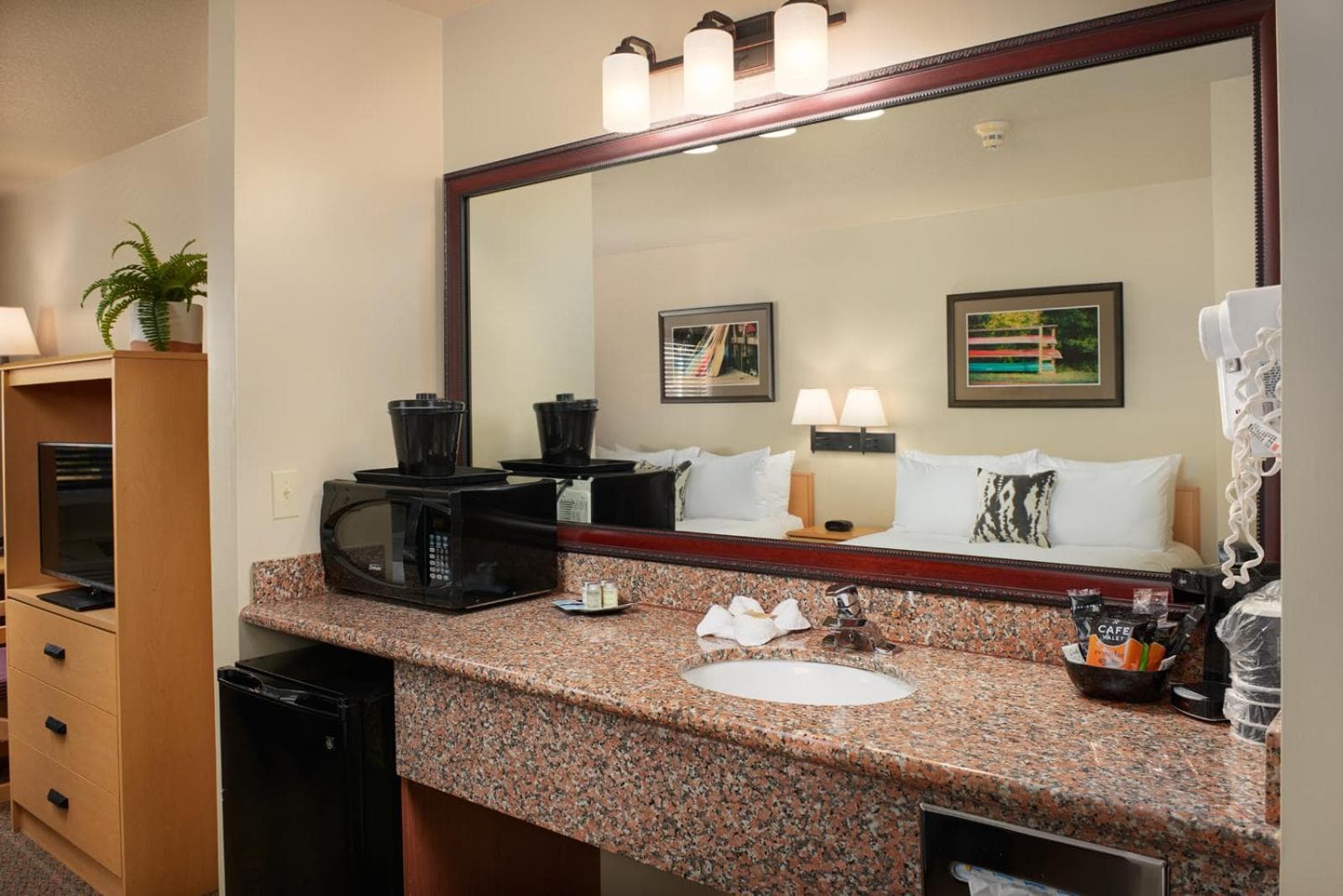 The Hotel Garibaldi property views in Garibaldi, OR — gallery photo 3