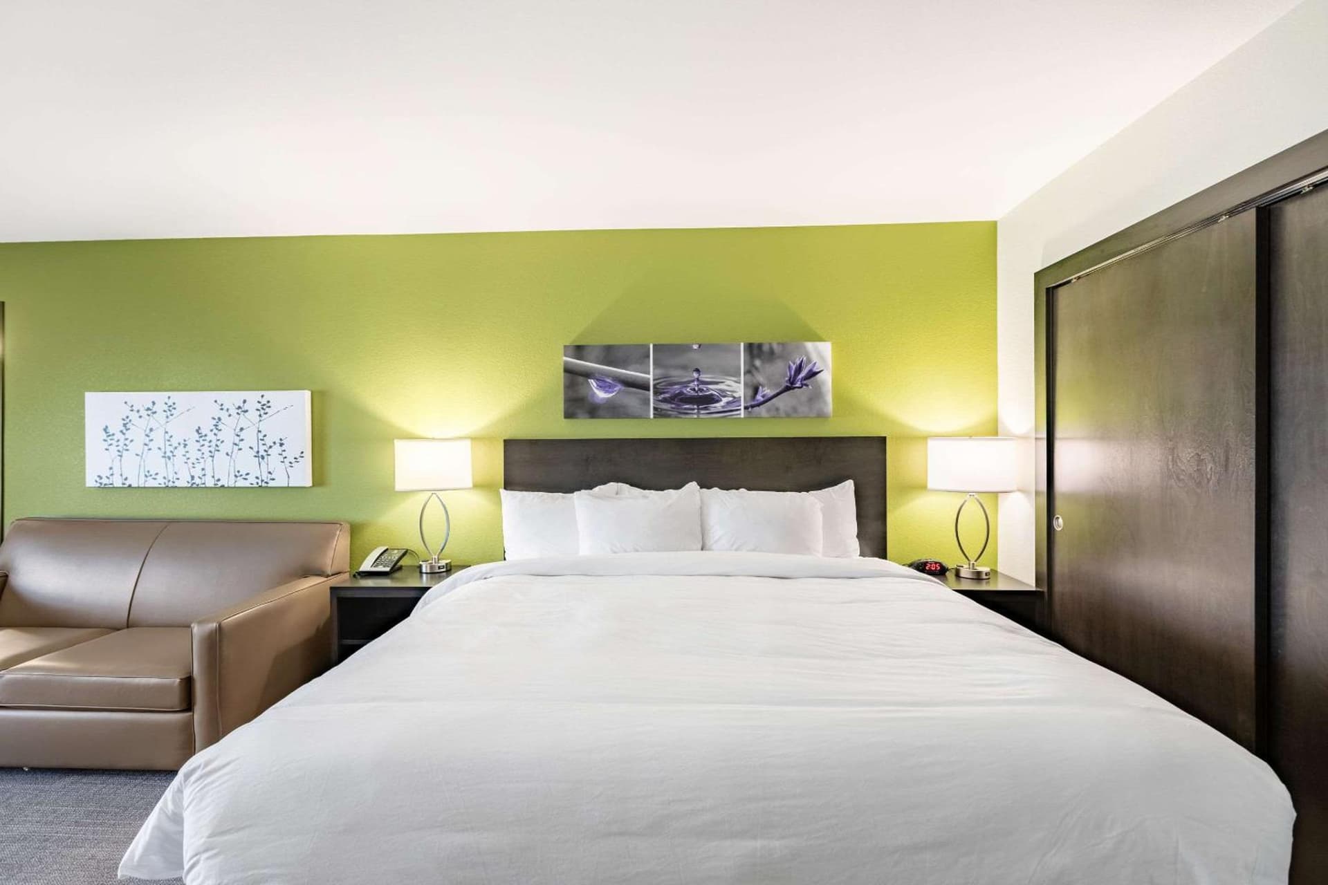 Sleep Inn & Suites Mt Hope near Auction & Event Center gallery photo in Millersburg, OH — image 31