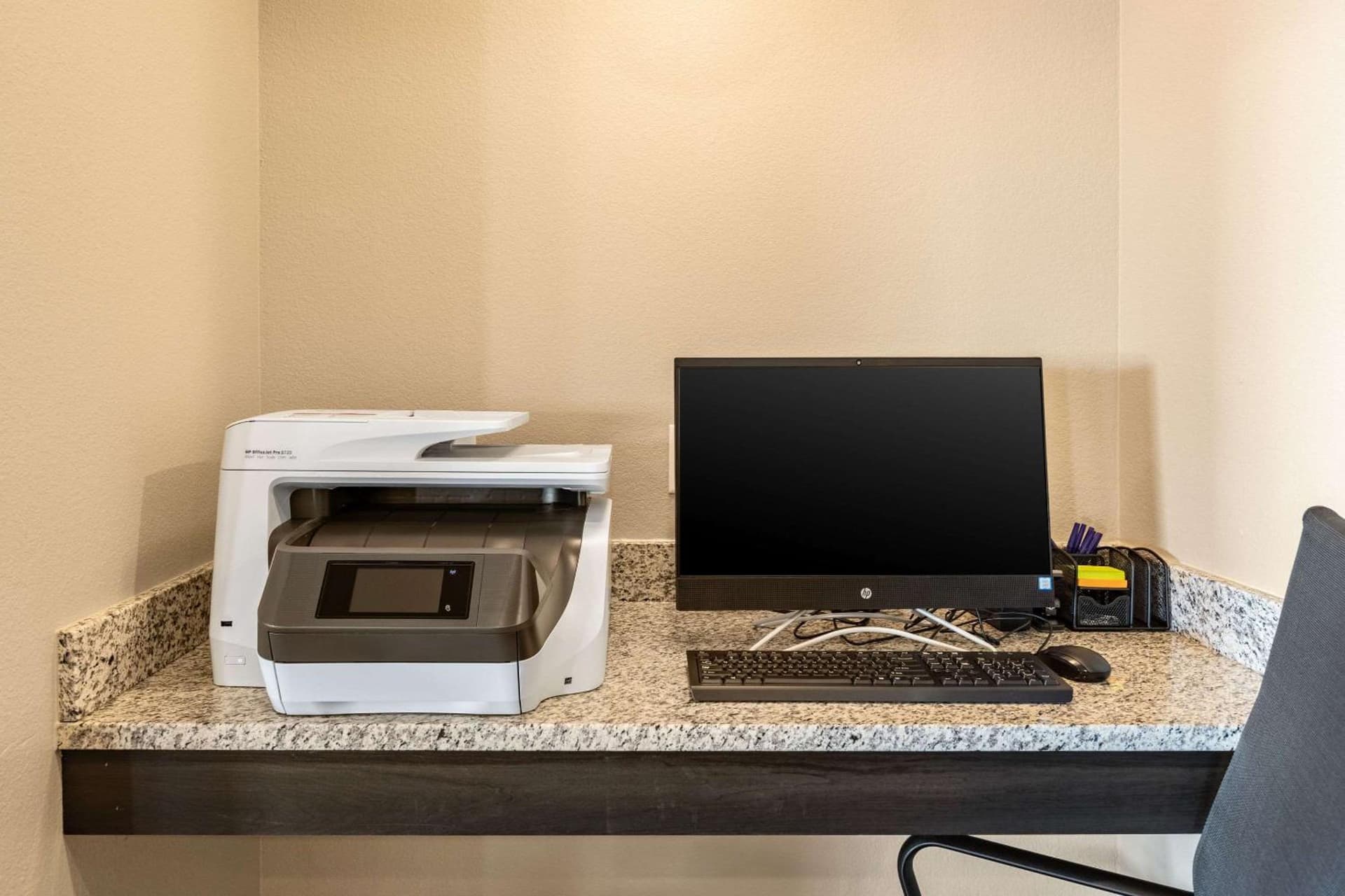 Sleep Inn & Suites Mt Hope near Auction & Event Center gallery photo in Millersburg, OH — image 45