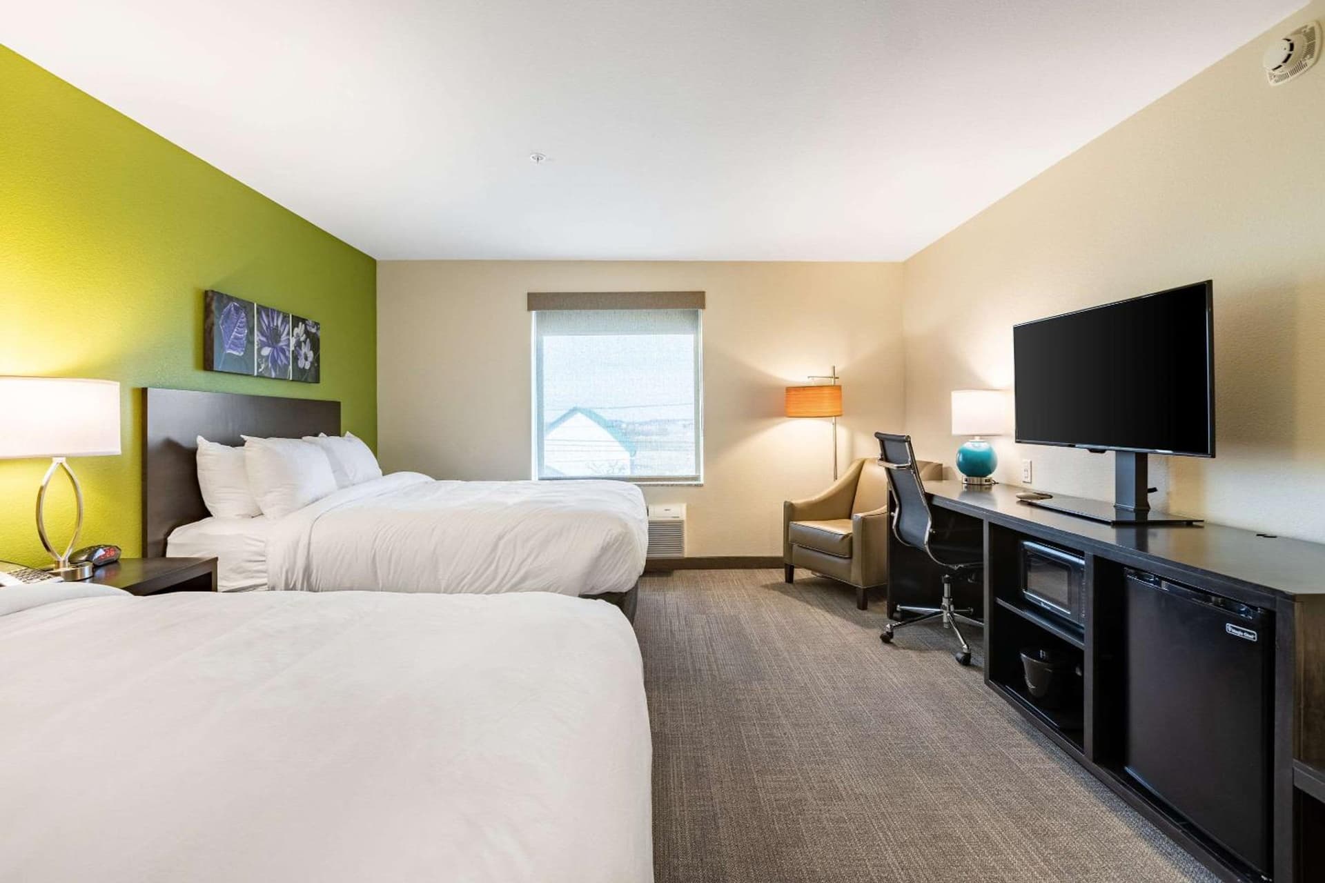 Sleep Inn & Suites Mt Hope near Auction & Event Center gallery photo in Millersburg, OH — image 18