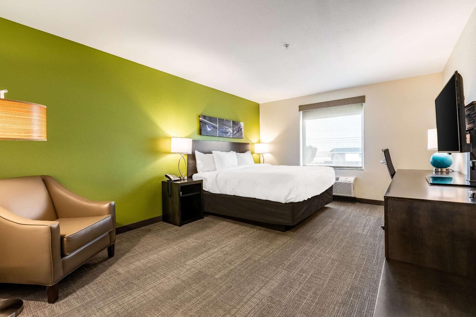 Sleep Inn & Suites Mt Hope near Auction & Event Center gallery photo in Millersburg, OH — image 47