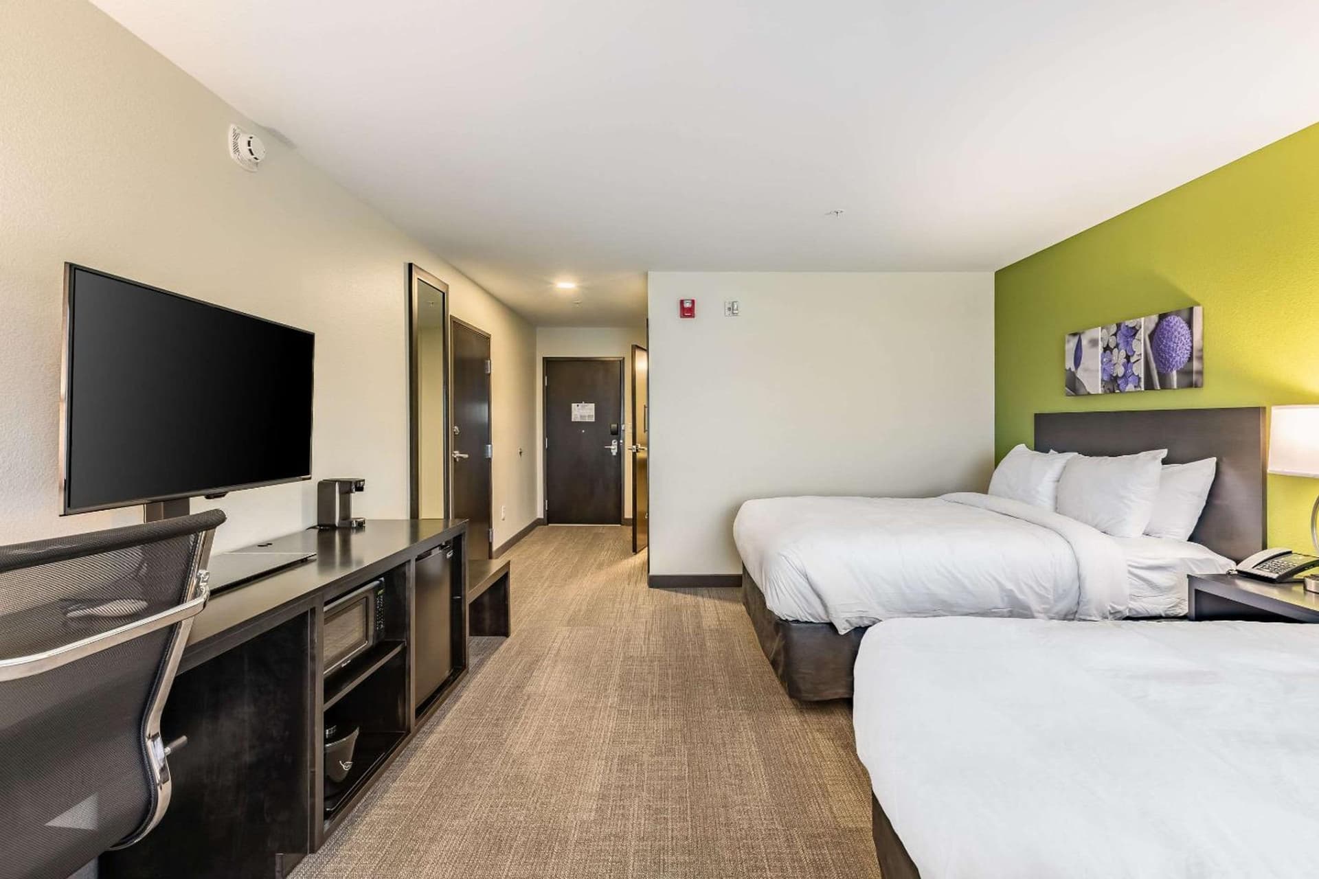Sleep Inn & Suites Mt Hope near Auction & Event Center gallery photo in Millersburg, OH — image 46