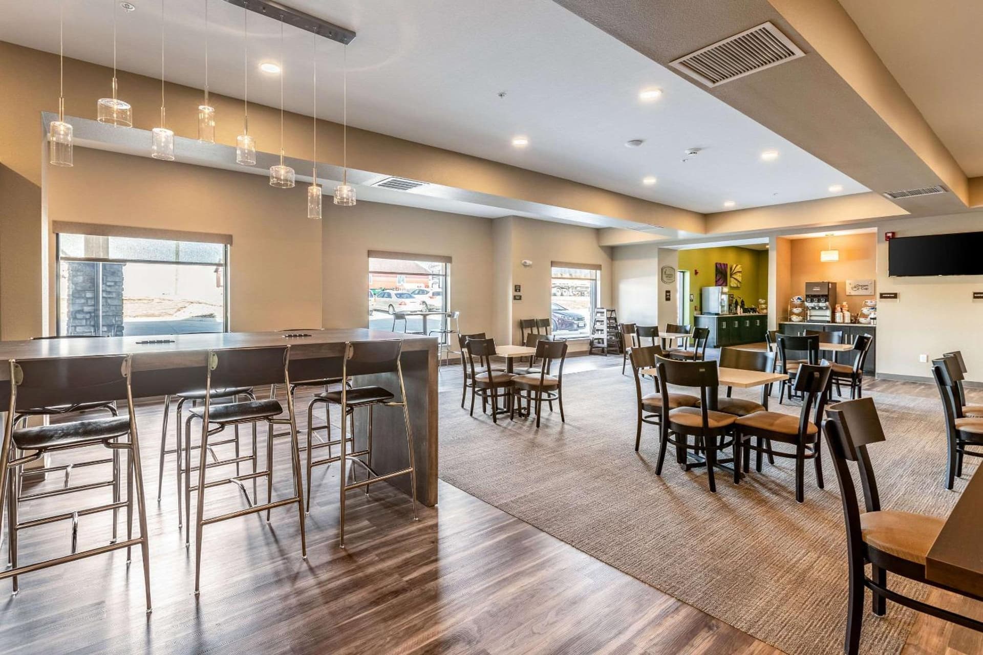 Sleep Inn & Suites Mt Hope near Auction & Event Center gallery photo in Millersburg, OH — image 28