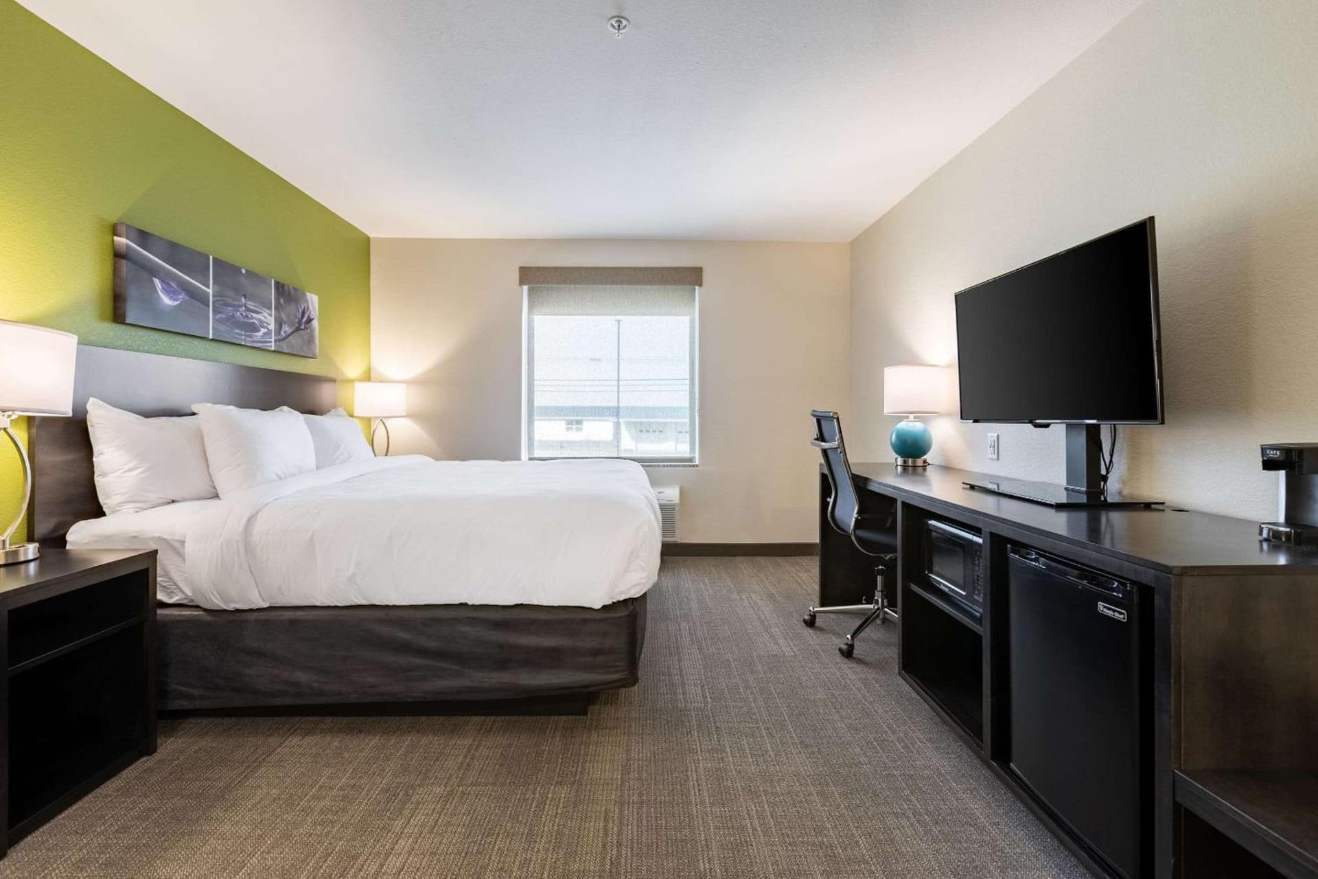 Sleep Inn & Suites Mt Hope near Auction & Event Center gallery photo in Millersburg, OH — image 43