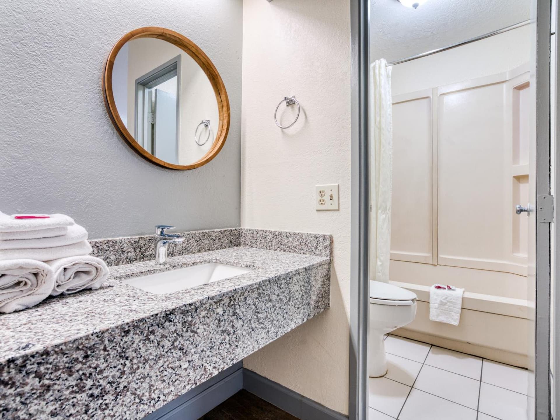 Dallas Love Field Inn gallery photo in Dallas, TX — image 46
