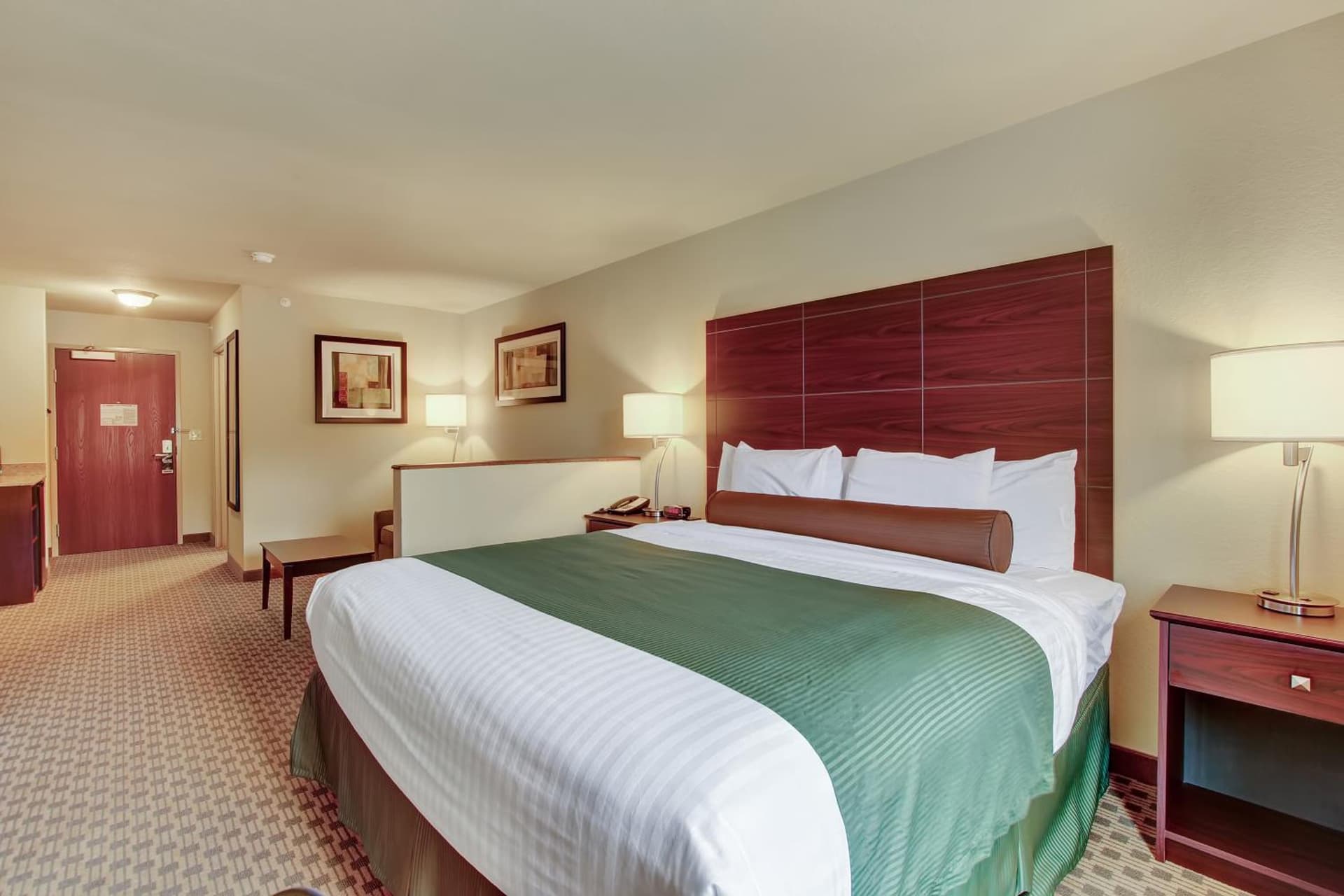 Cobblestone Hotel & Suites - Waynesboro gallery photo in Rouzerville, PA — image 22