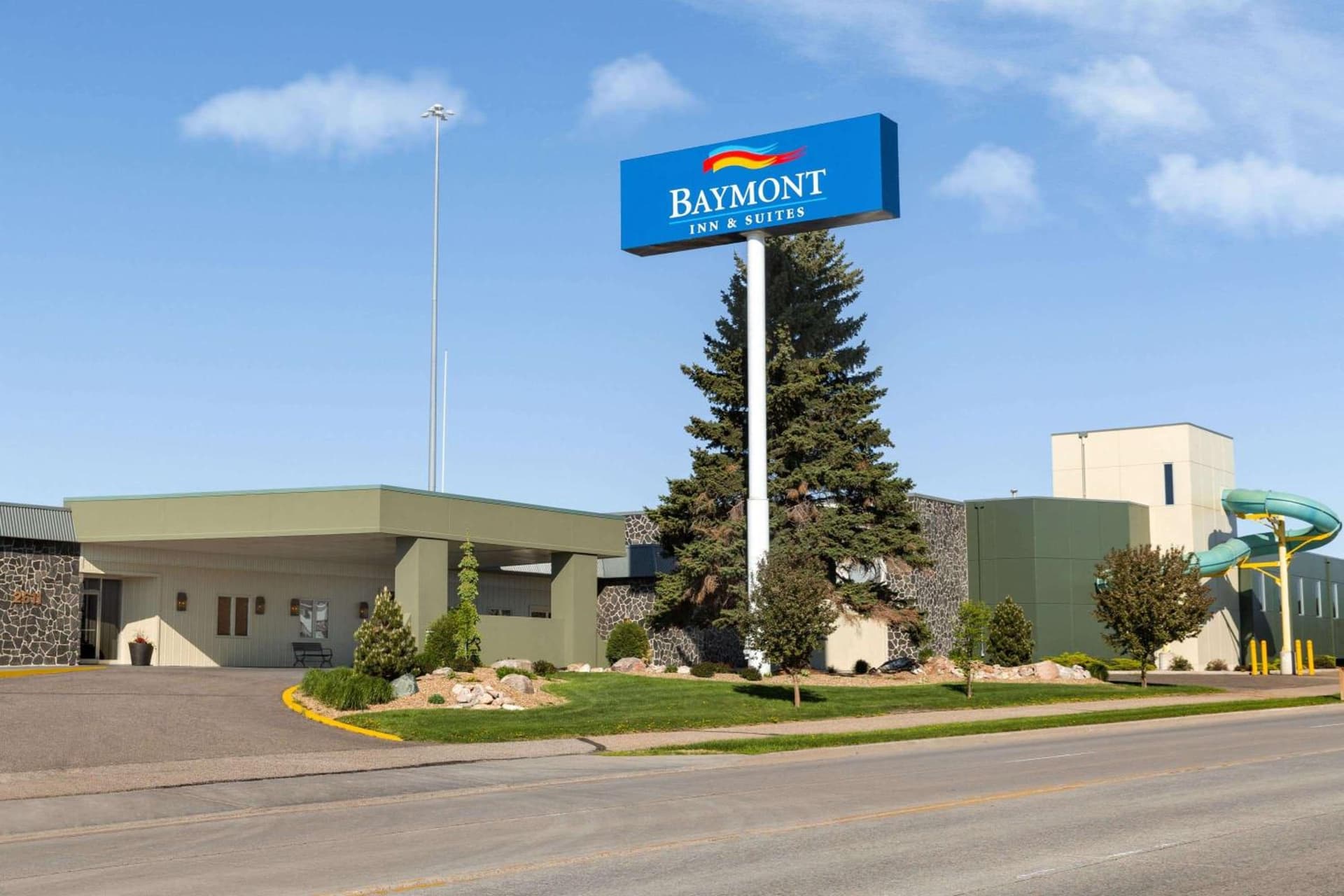 Baymont by Wyndham Mandan Bismarck Area featured exterior or lobby in Mandan, ND — similar hotel