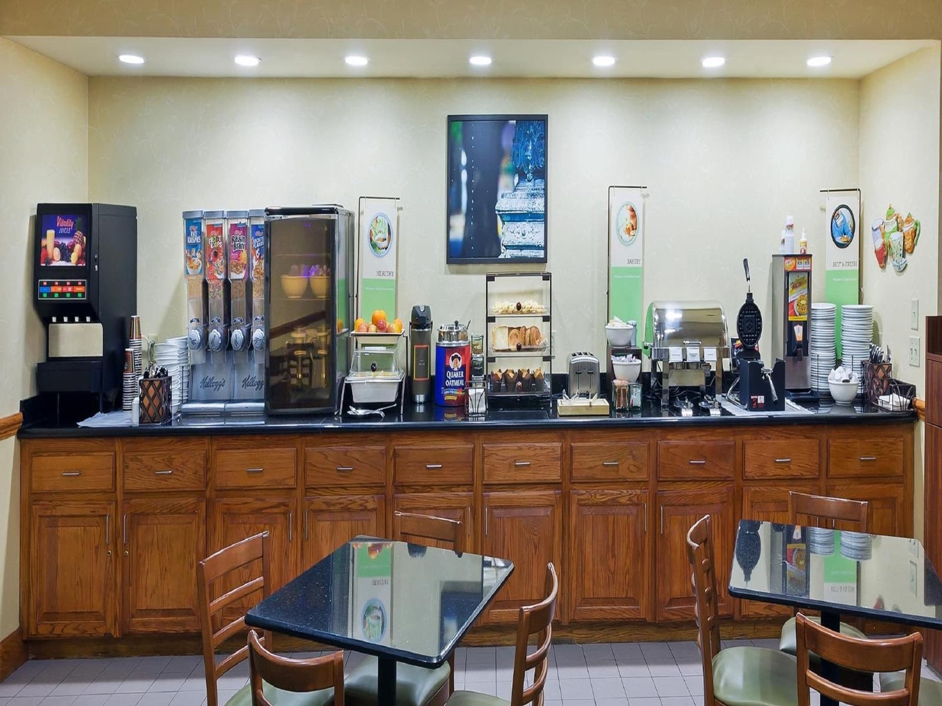 Country Inn & Suites by Radisson, Oklahoma City at Northwest Expressway, OK gallery photo in Oklahoma City, OK — image 13