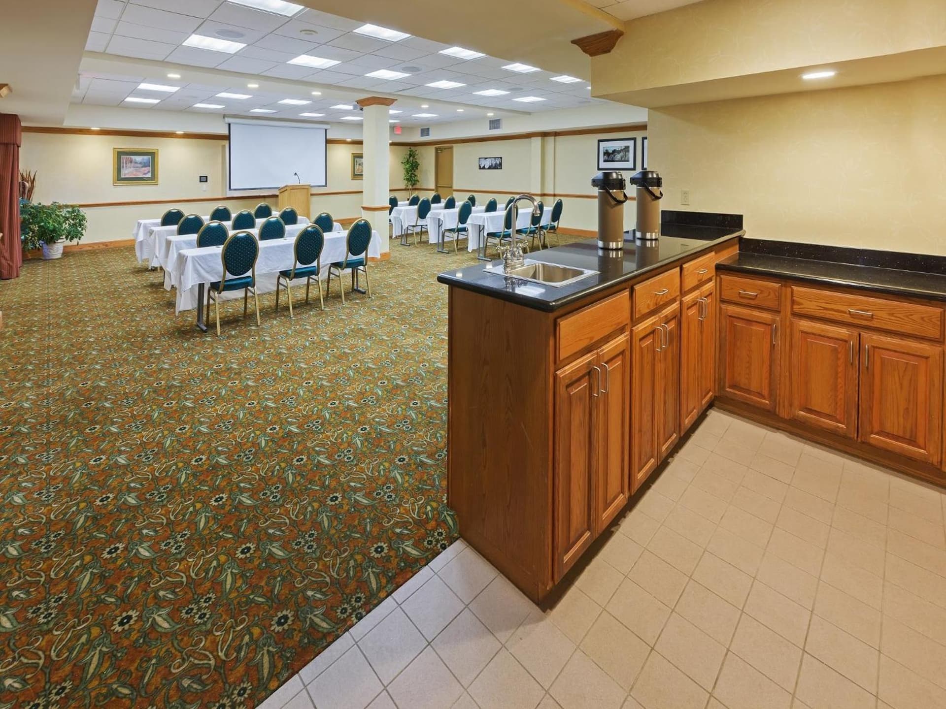 Country Inn & Suites by Radisson, Oklahoma City at Northwest Expressway, OK gallery photo in Oklahoma City, OK — image 20