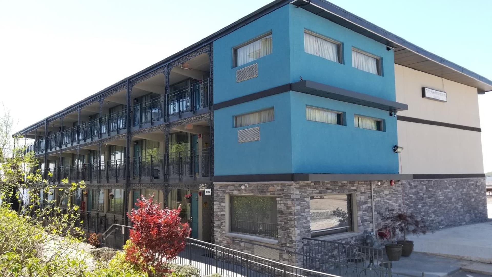 Waterfront Inn PHL Airport featured exterior or lobby in Essington — similar hotel