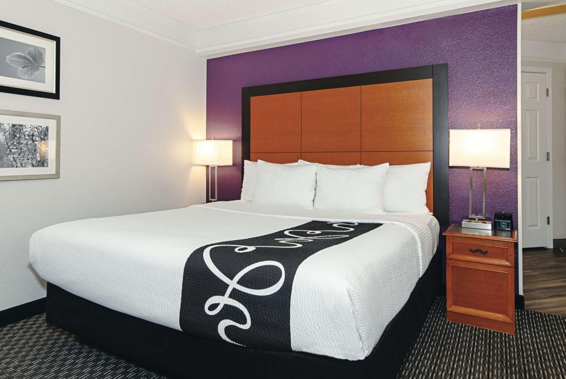 La Quinta Inn & Suites by Wyndham Ontario Airport gallery photo in Ontario, CA — image 24