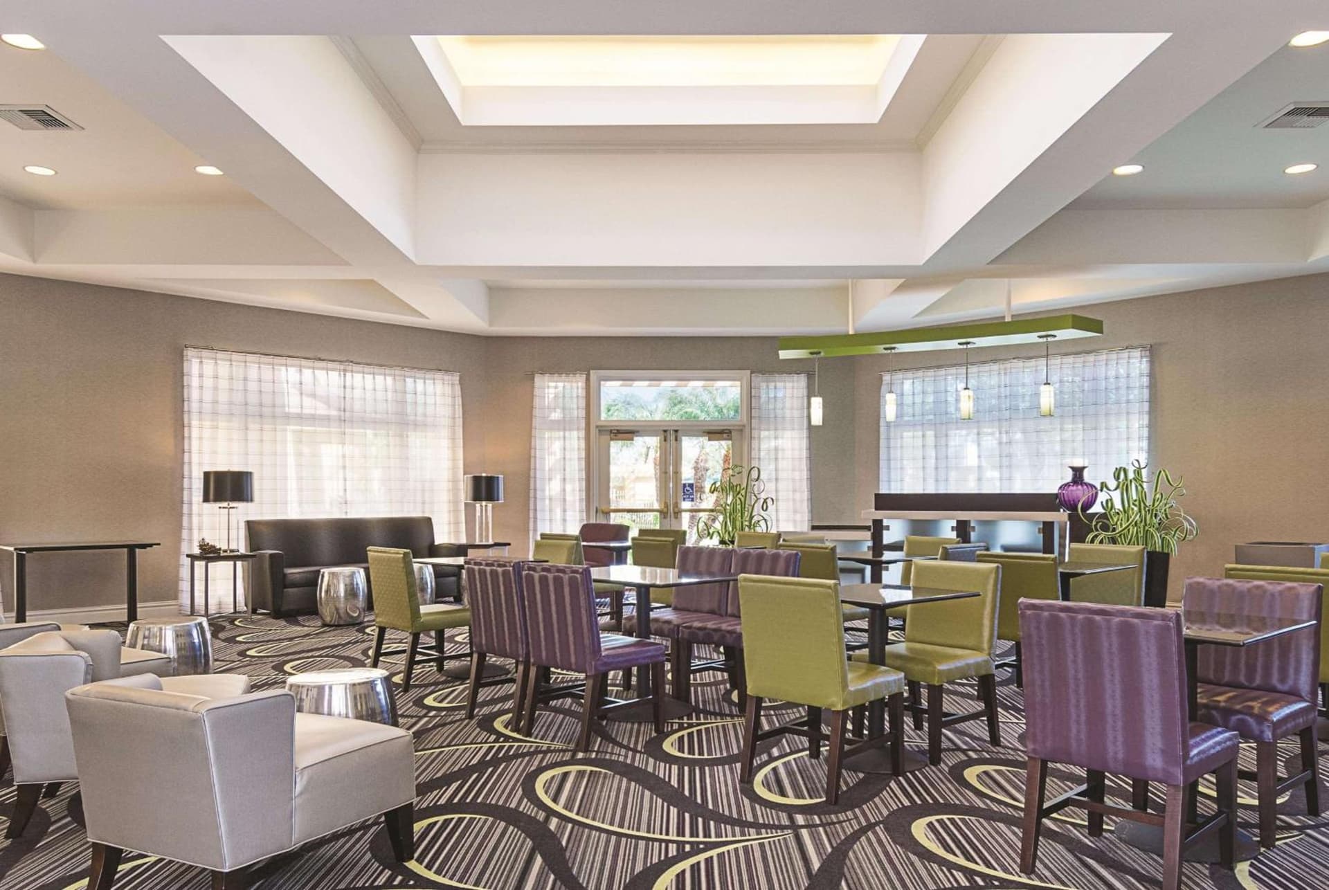 La Quinta Inn & Suites by Wyndham Ontario Airport gallery photo in Ontario, CA — image 15