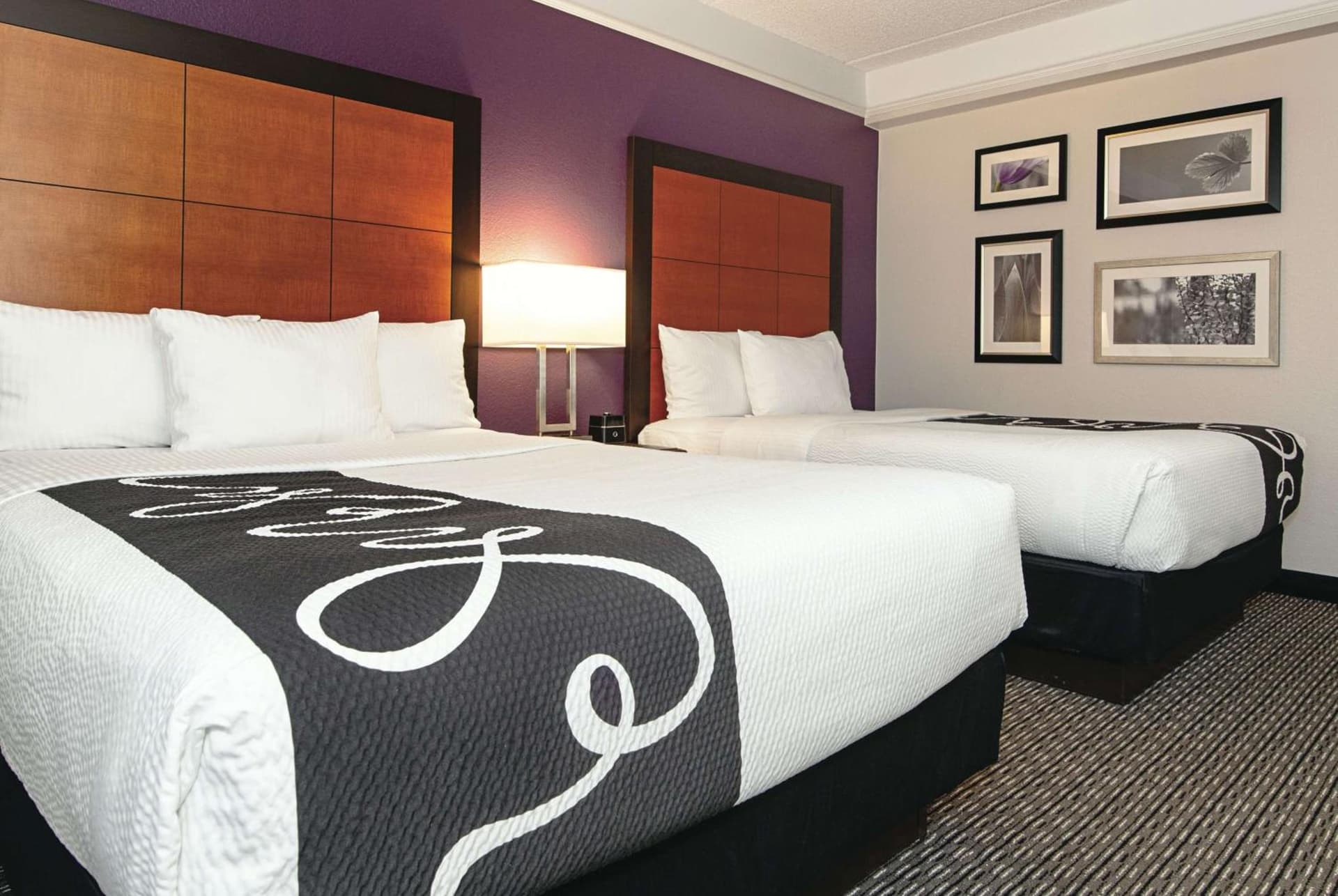La Quinta Inn & Suites by Wyndham Ontario Airport gallery photo in Ontario, CA — image 12