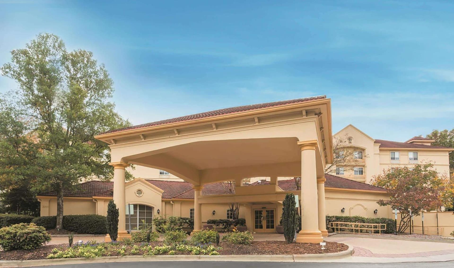 La Quinta by Wyndham Raleigh/Durham Southpoint property views in Durham, NC — gallery photo 3