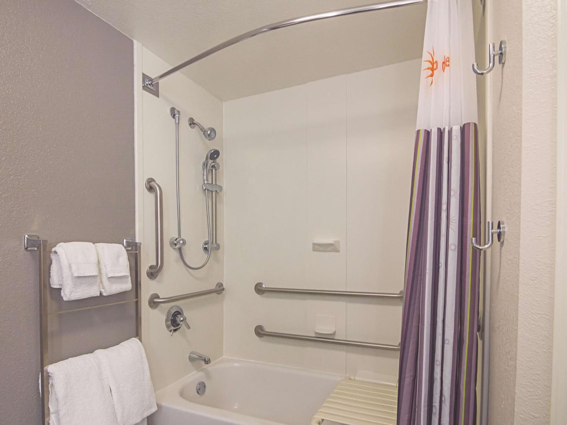 La Quinta by Wyndham Oklahoma City - NW Expwy gallery photo in Oklahoma City, OK — image 44