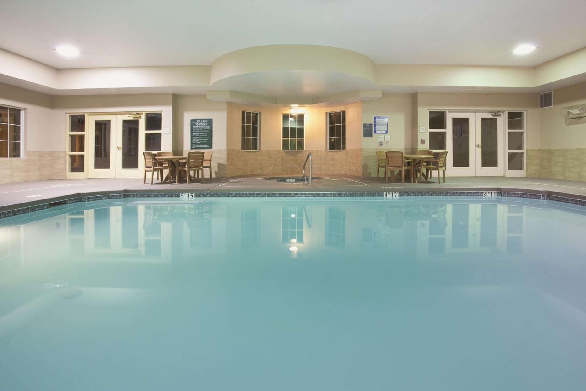 La Quinta Inn & Suites by Wyndham Albuquerque Midtown gallery photo in Albuquerque, NM — image 24