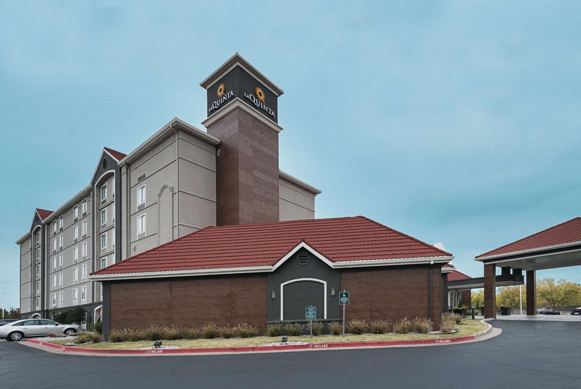 La Quinta by Wyndham Oklahoma City - NW Expwy gallery photo in Oklahoma City, OK — image 48