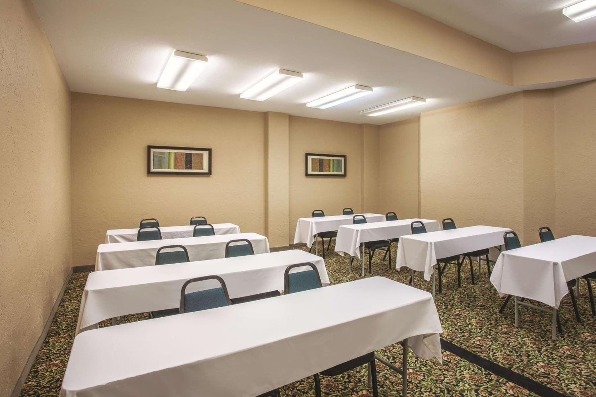 La Quinta by Wyndham Portland Airport gallery photo in Portland, OR — image 62