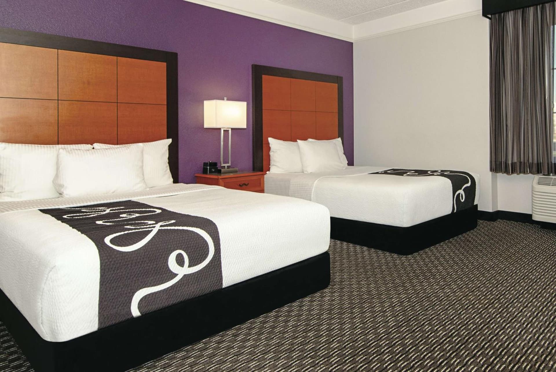 La Quinta Inn & Suites by Wyndham Ontario Airport gallery photo in Ontario, CA — image 45