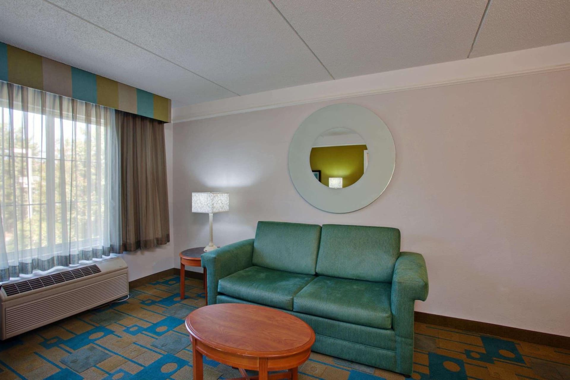 La Quinta by Wyndham Winston-Salem gallery photo in Winston-Salem, NC — image 9