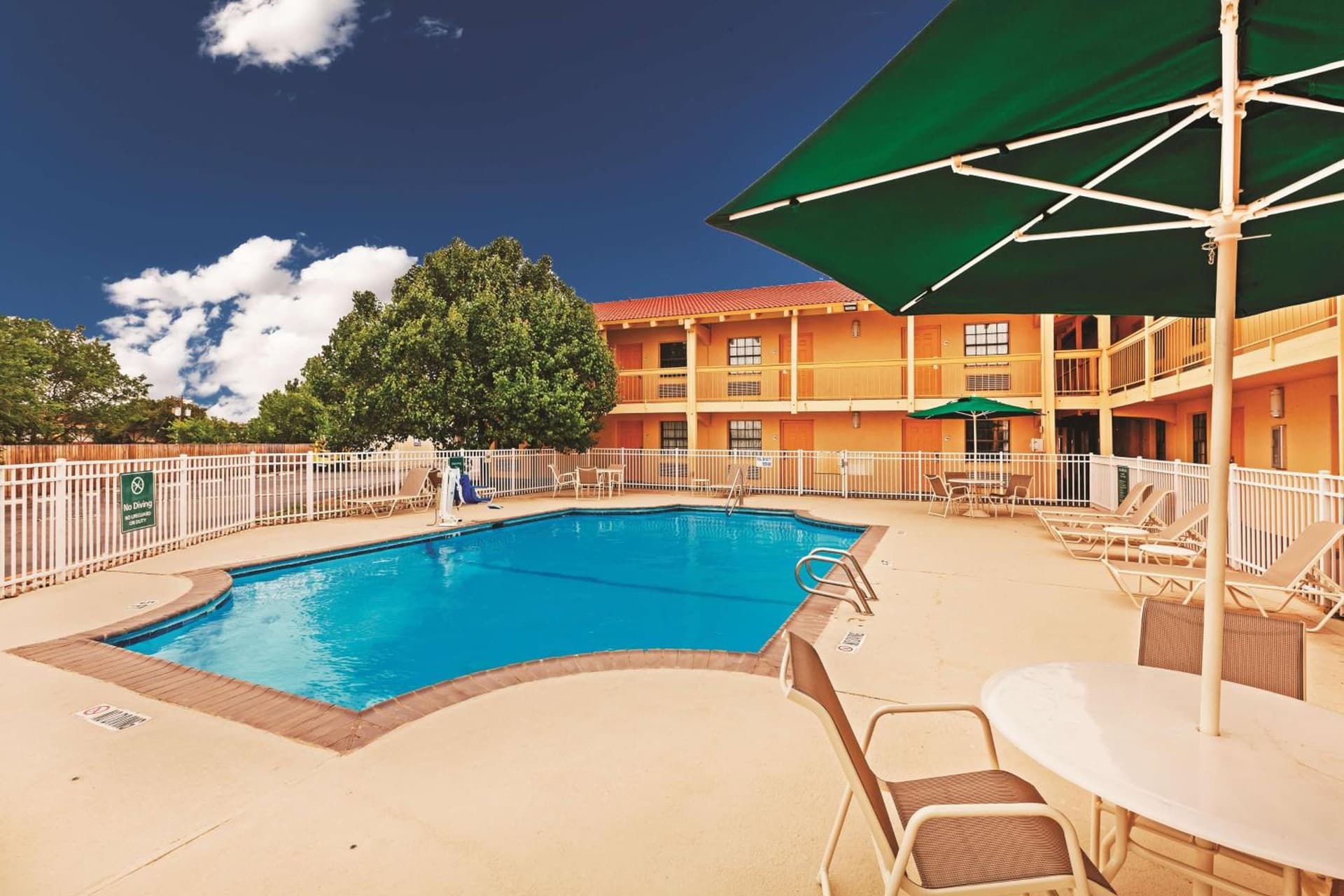 La Quinta Inn by Wyndham Odessa gallery photo in Odessa, TX — image 12