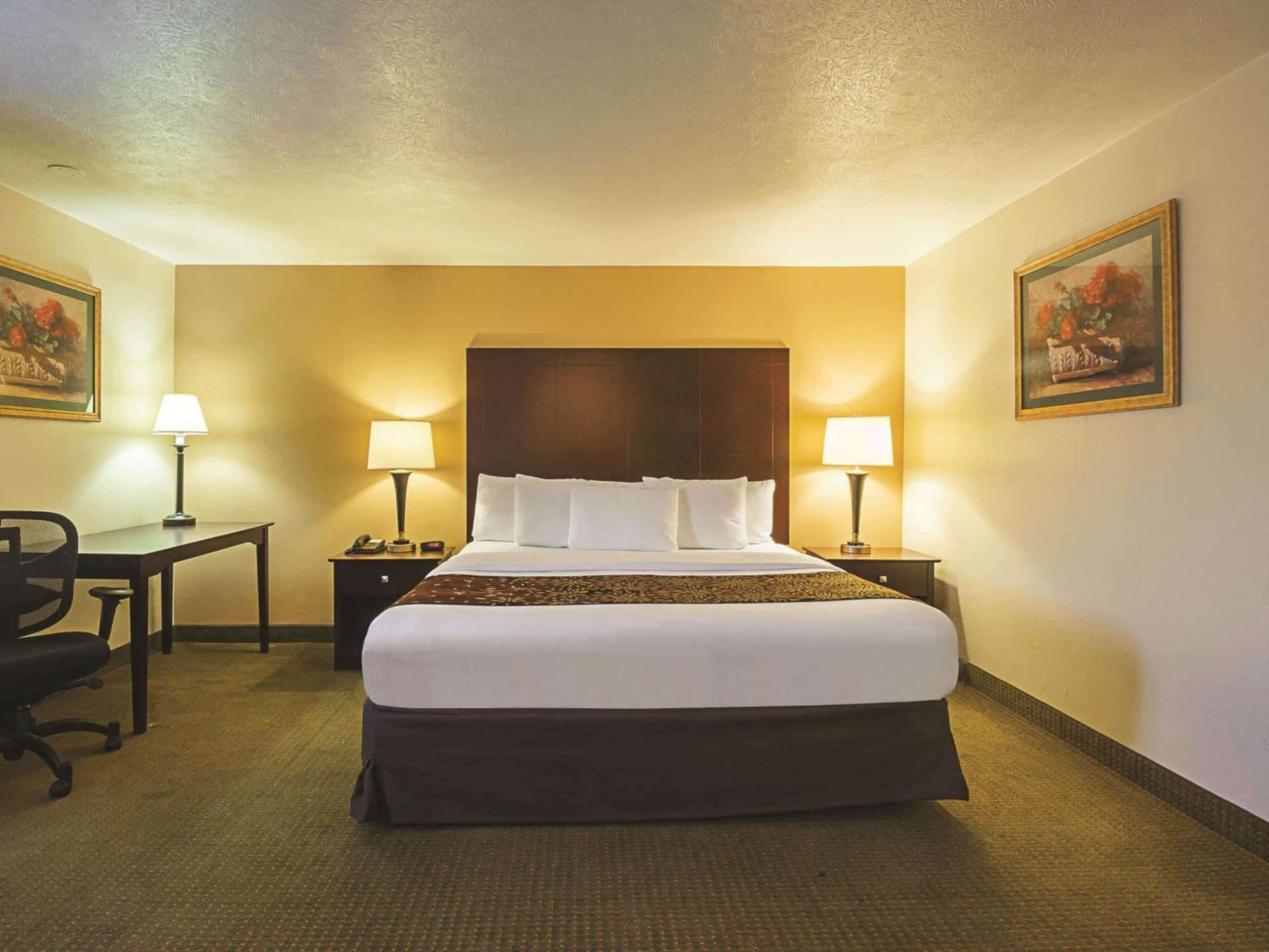 La Quinta by Wyndham Woodburn gallery photo in Woodburn, OR — image 29